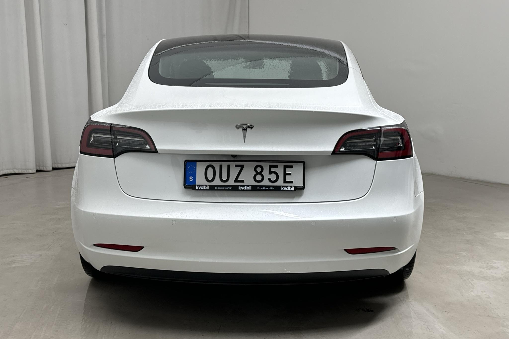 Tesla Model 3 Standard Range RWD - 47 140 km - Automatic - white - 2021