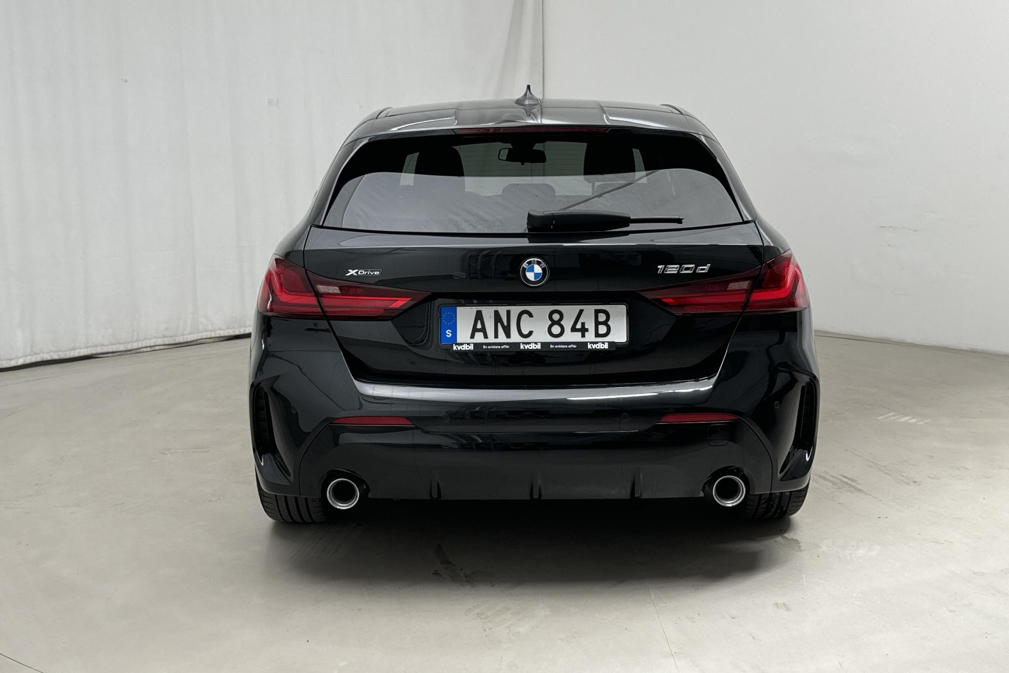 BMW 120d xDrive 5dr, F40 (190hk) - 42 140 km - Automatyczna - czarny - 2021