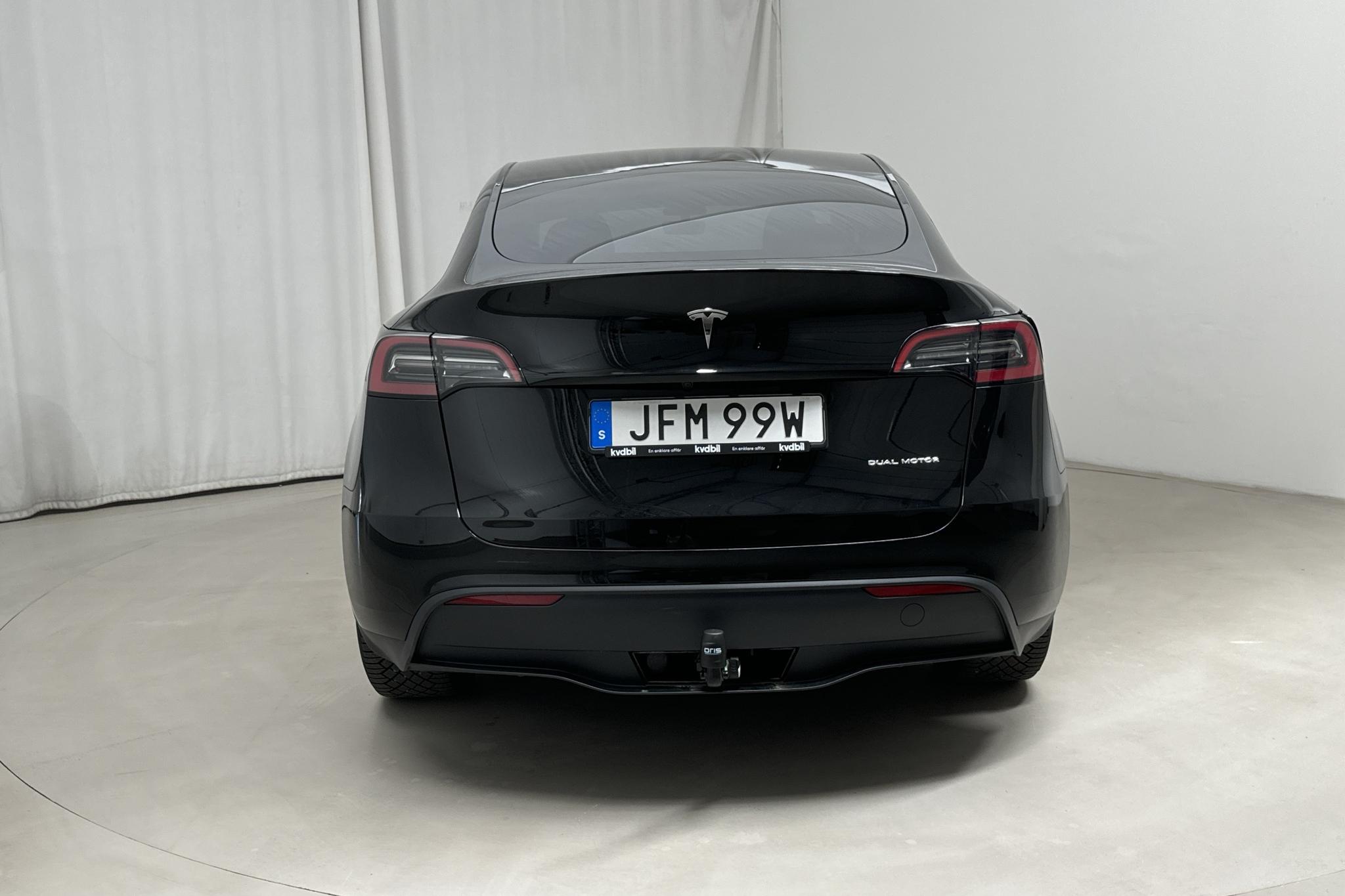 Tesla Model Y Long Range Dual Motor AWD - 15 980 km - Automaattinen - musta - 2023