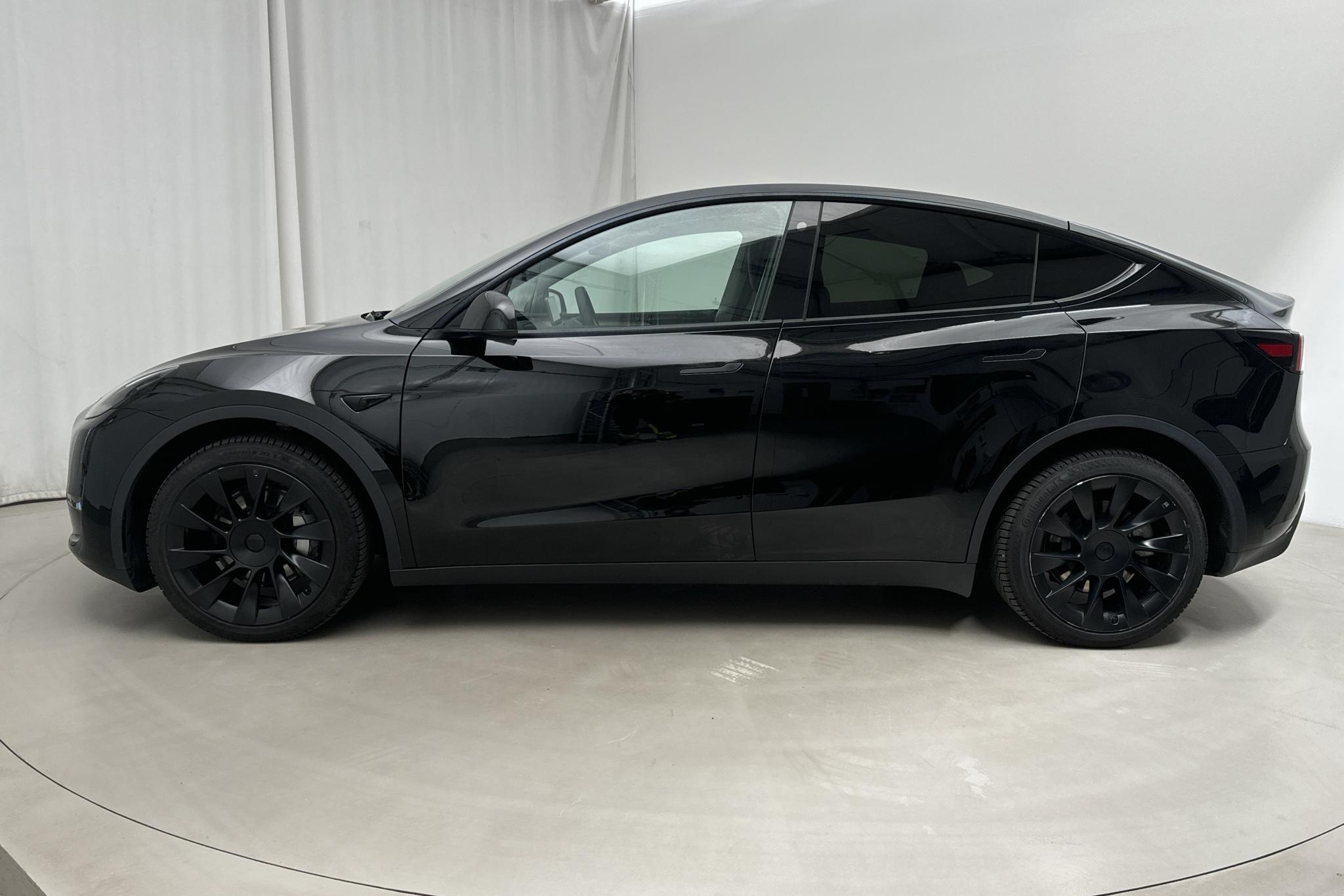 Tesla Model Y Long Range Dual Motor AWD - 15 980 km - Automaatne - must - 2023