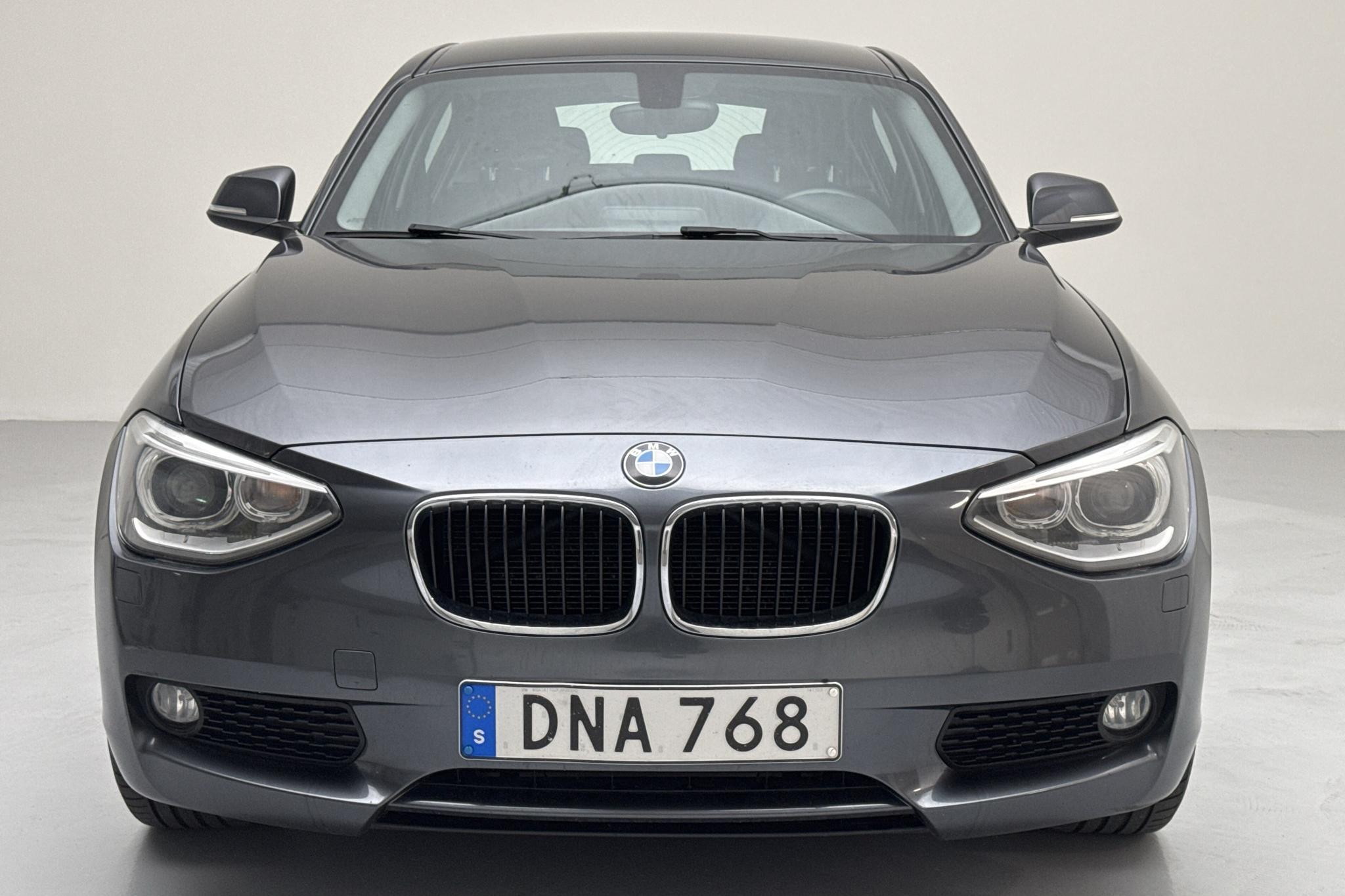 BMW 116i 5dr, F20 (136hk) - 193 510 km - Manual - gray - 2015