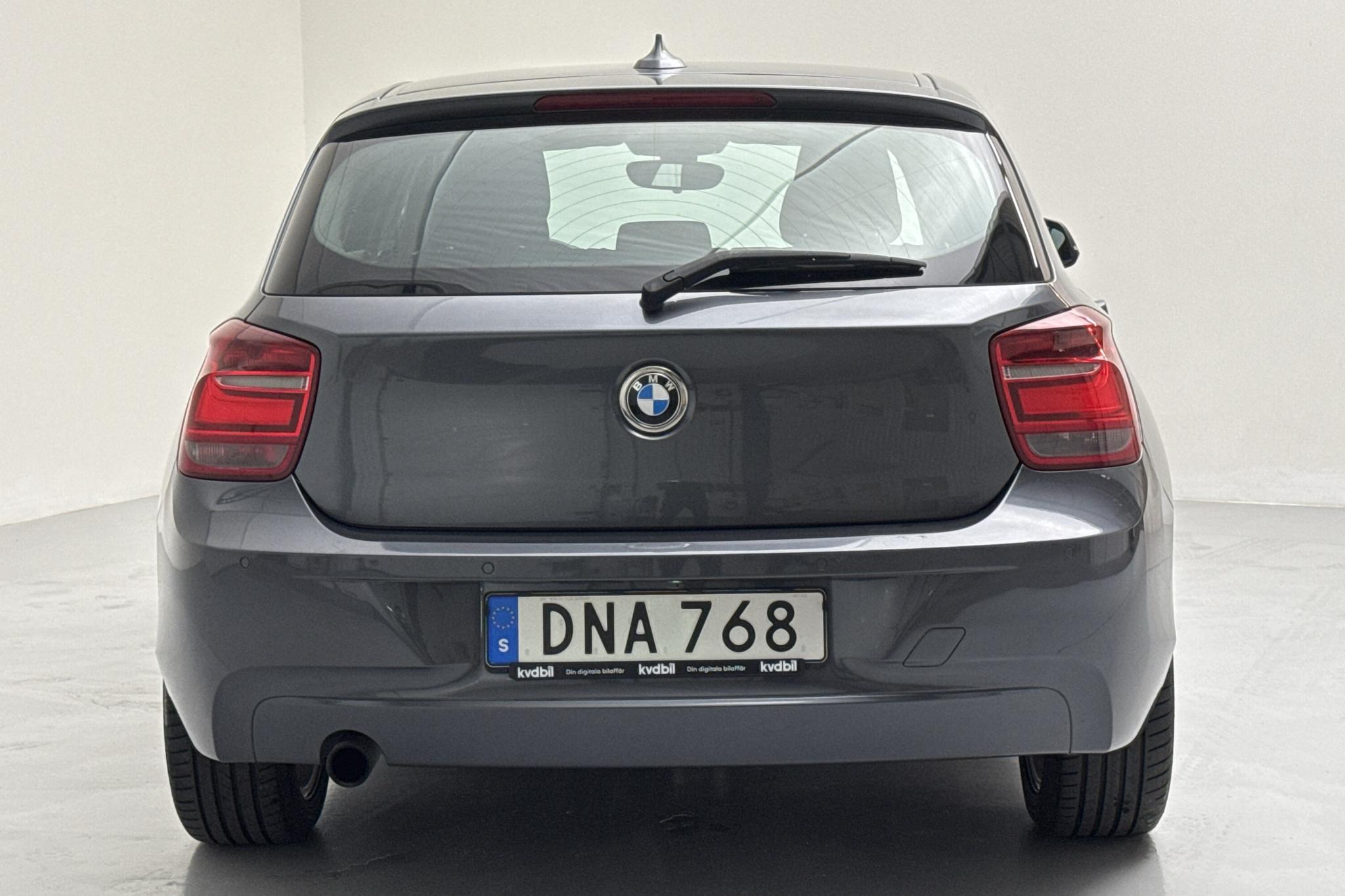 BMW 116i 5dr, F20 (136hk) - 193 510 km - Käsitsi - hall - 2015