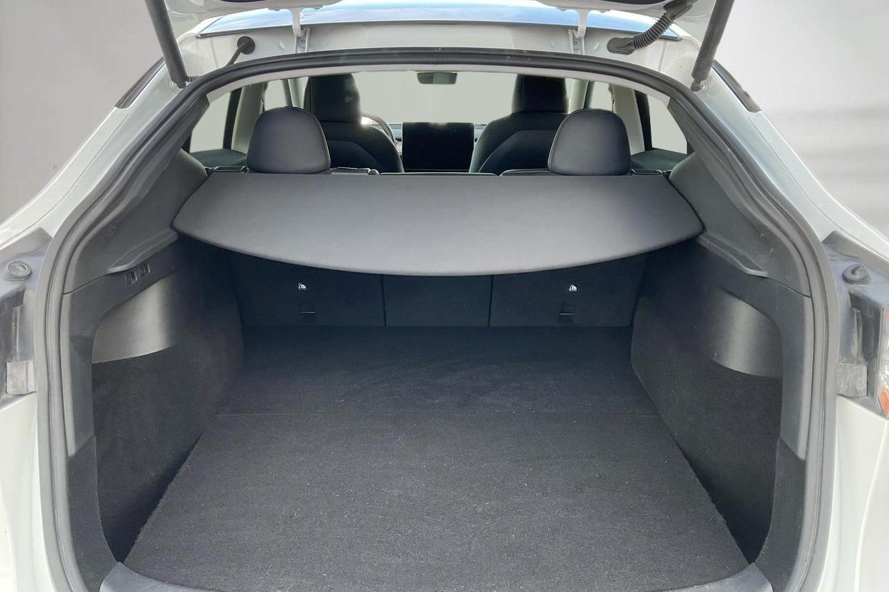 Tesla Model Y Long Range Dual Motor AWD - 39 900 km - Automaattinen - valkoinen - 2022