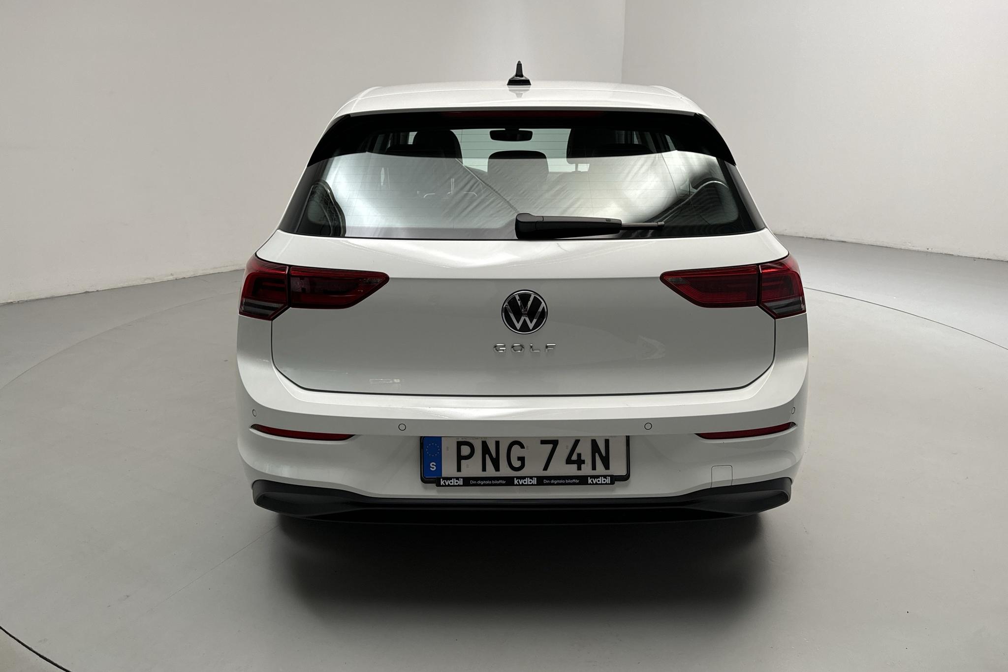 VW Golf VIII 2.0 TDI 5dr (115hk) - 21 270 km - Manuaalinen - valkoinen - 2021