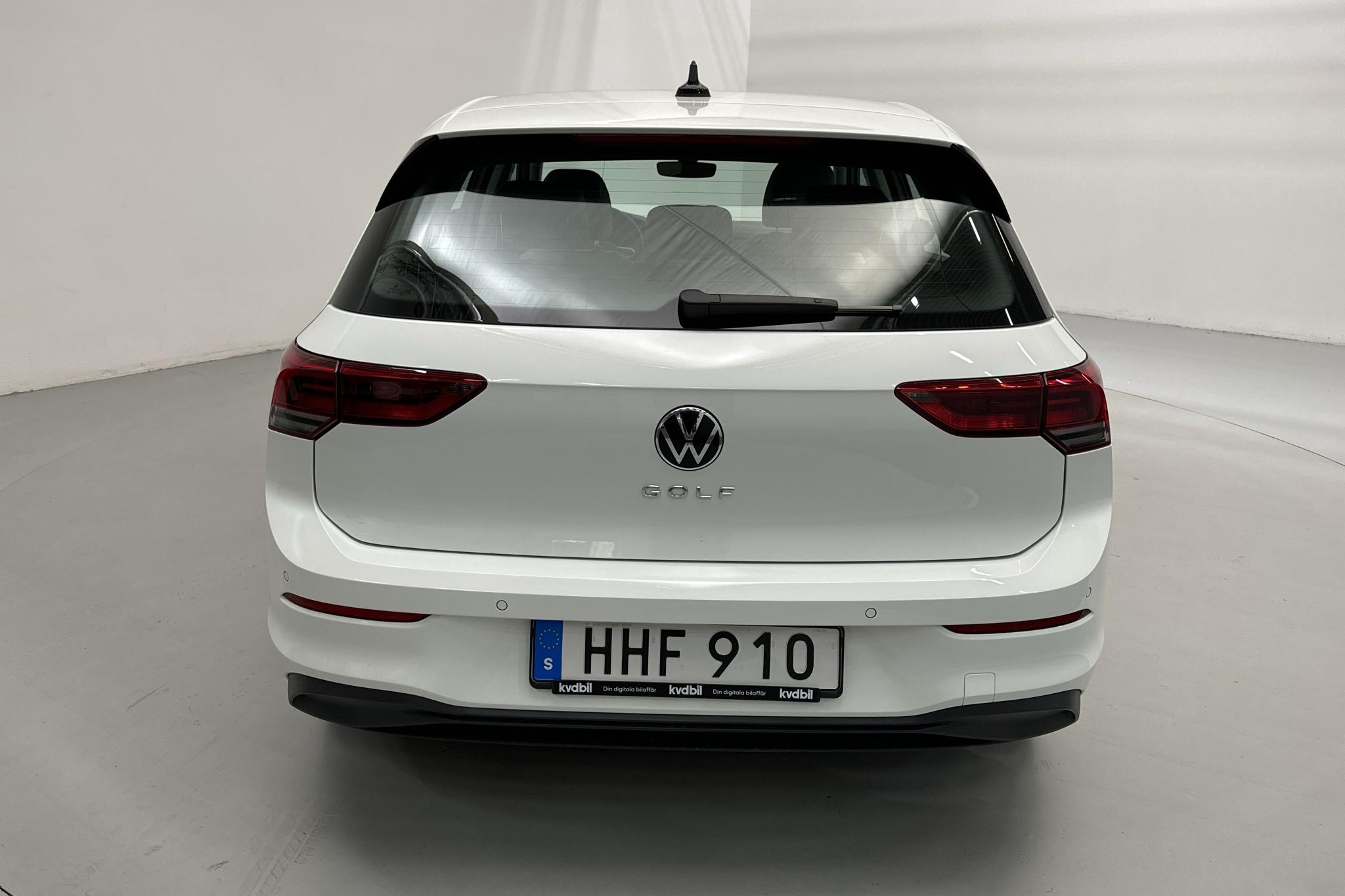 VW Golf VIII 2.0 TDI 5dr (115hk) - 2 046 mil - Manuell - vit - 2021