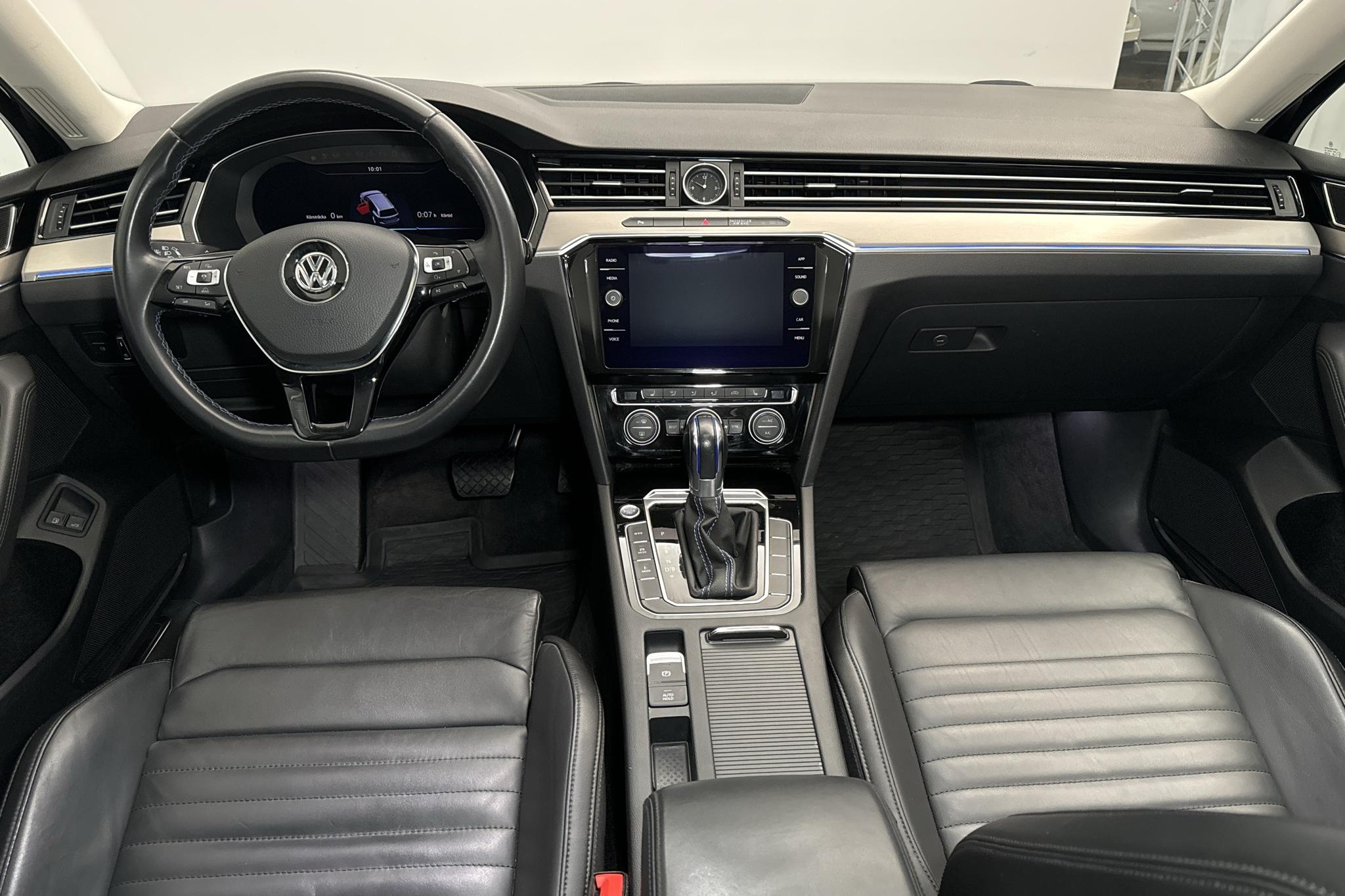 VW Passat 1.4 Plug-in-Hybrid Sportscombi (218hk) - 127 160 km - Automaattinen - musta - 2018