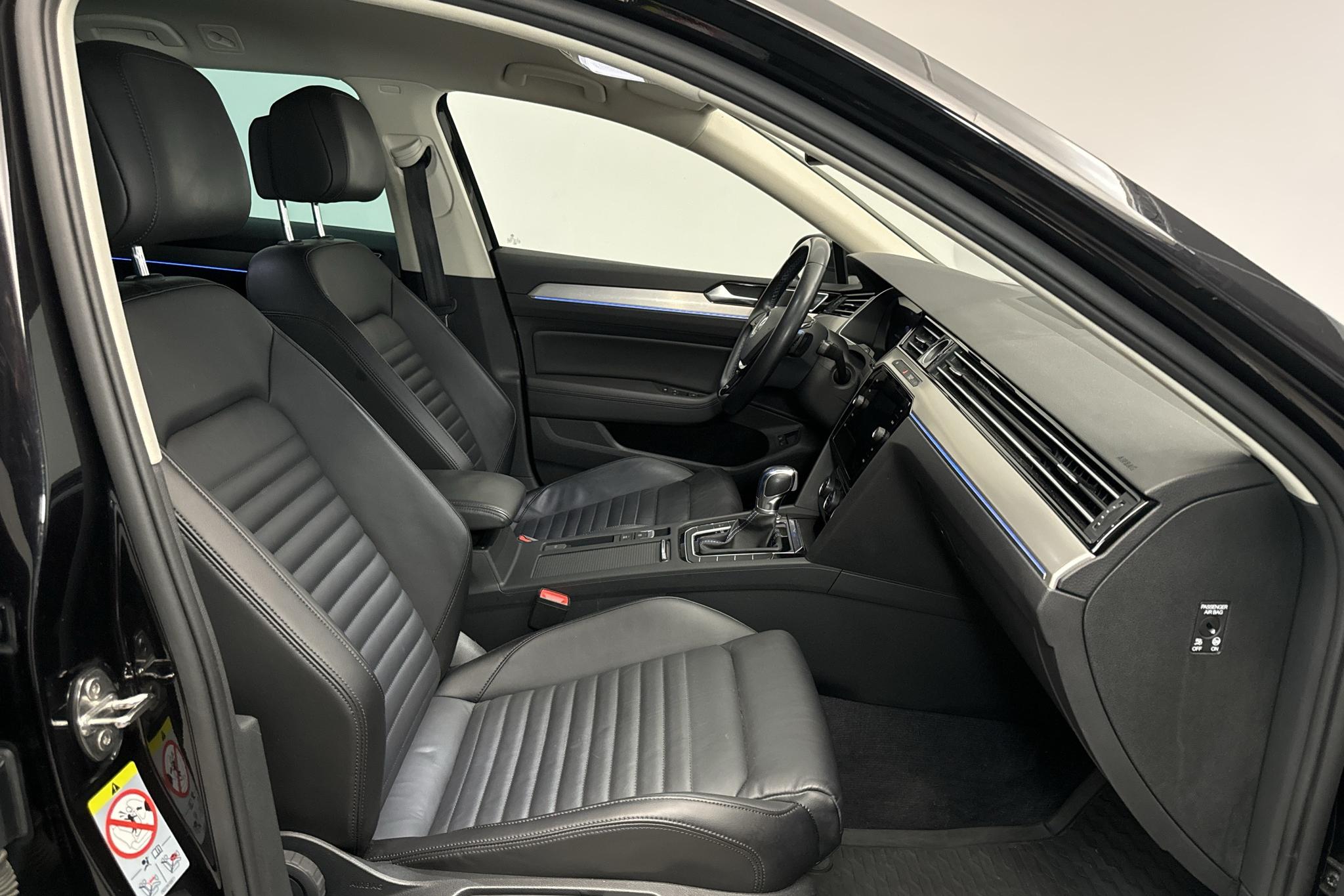 VW Passat 1.4 Plug-in-Hybrid Sportscombi (218hk) - 127 160 km - Automatyczna - czarny - 2018