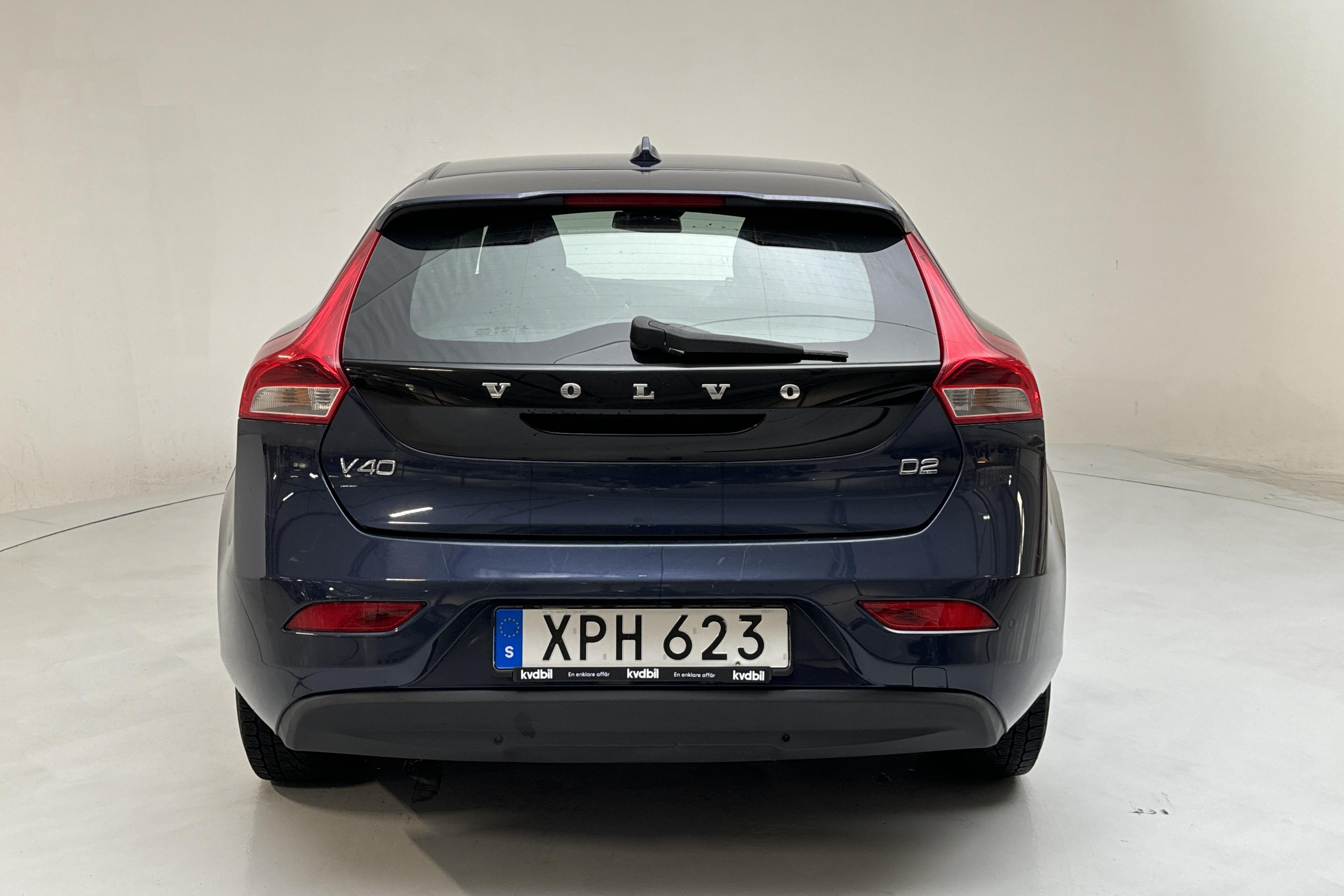 Volvo V40 D2 (115hk) - 212 440 km - Manual - blue - 2015