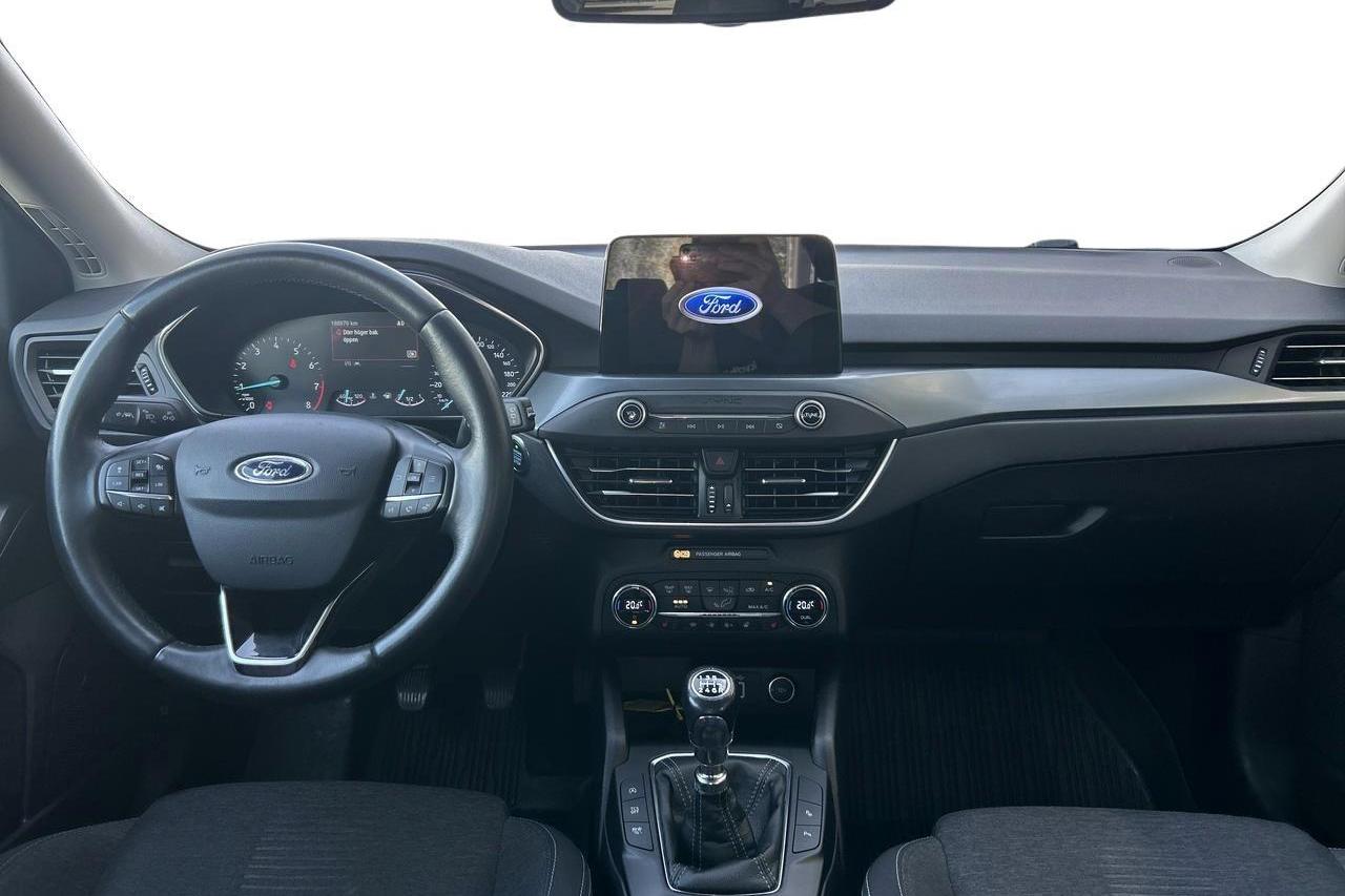 Ford Focus 1.0 EcoBoost Kombi (125hk) - 188 870 km - Manualna - biały - 2019