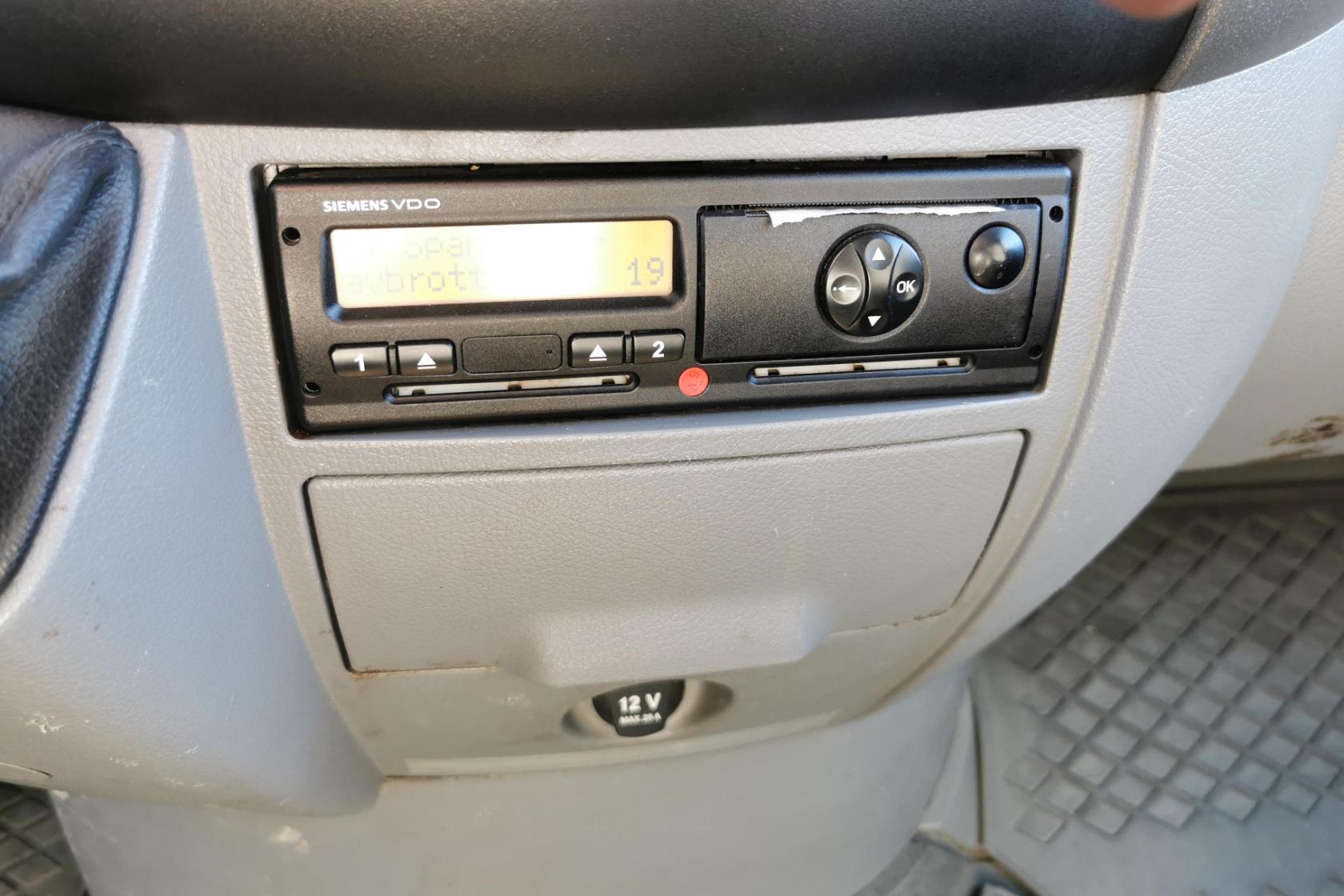 Mercedes Sprinter 518 CDI - 179 995 km - Manuell - vit - 2008