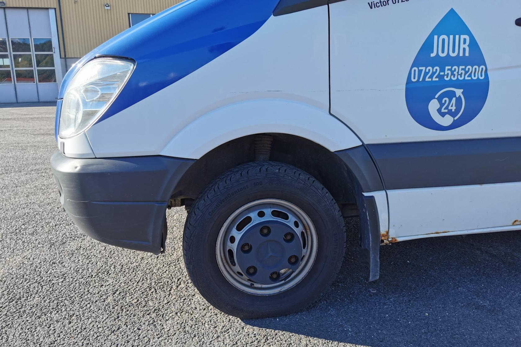 Mercedes Sprinter 518 CDI - 179 995 km - Manuell - vit - 2008