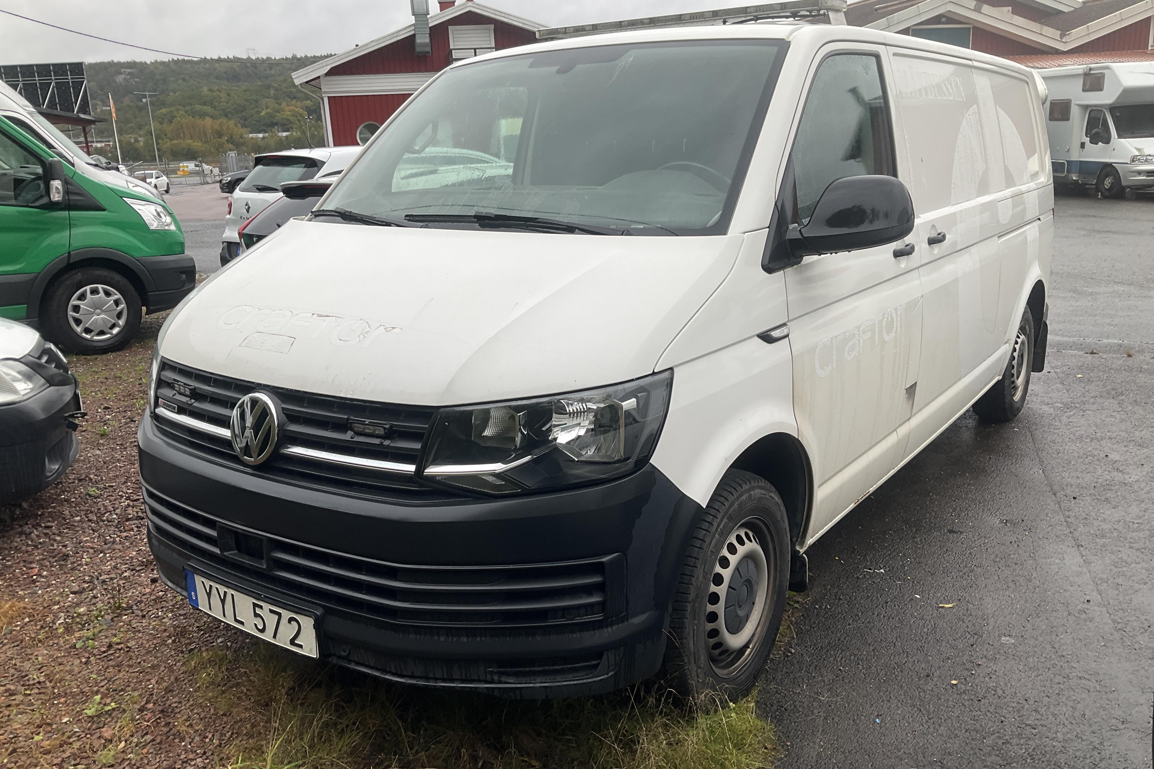 VW Transporter T6 2.0 TDI BMT Skåp 4MOTION (150hk) - 260 000 km - Automaatne - valge - 2018