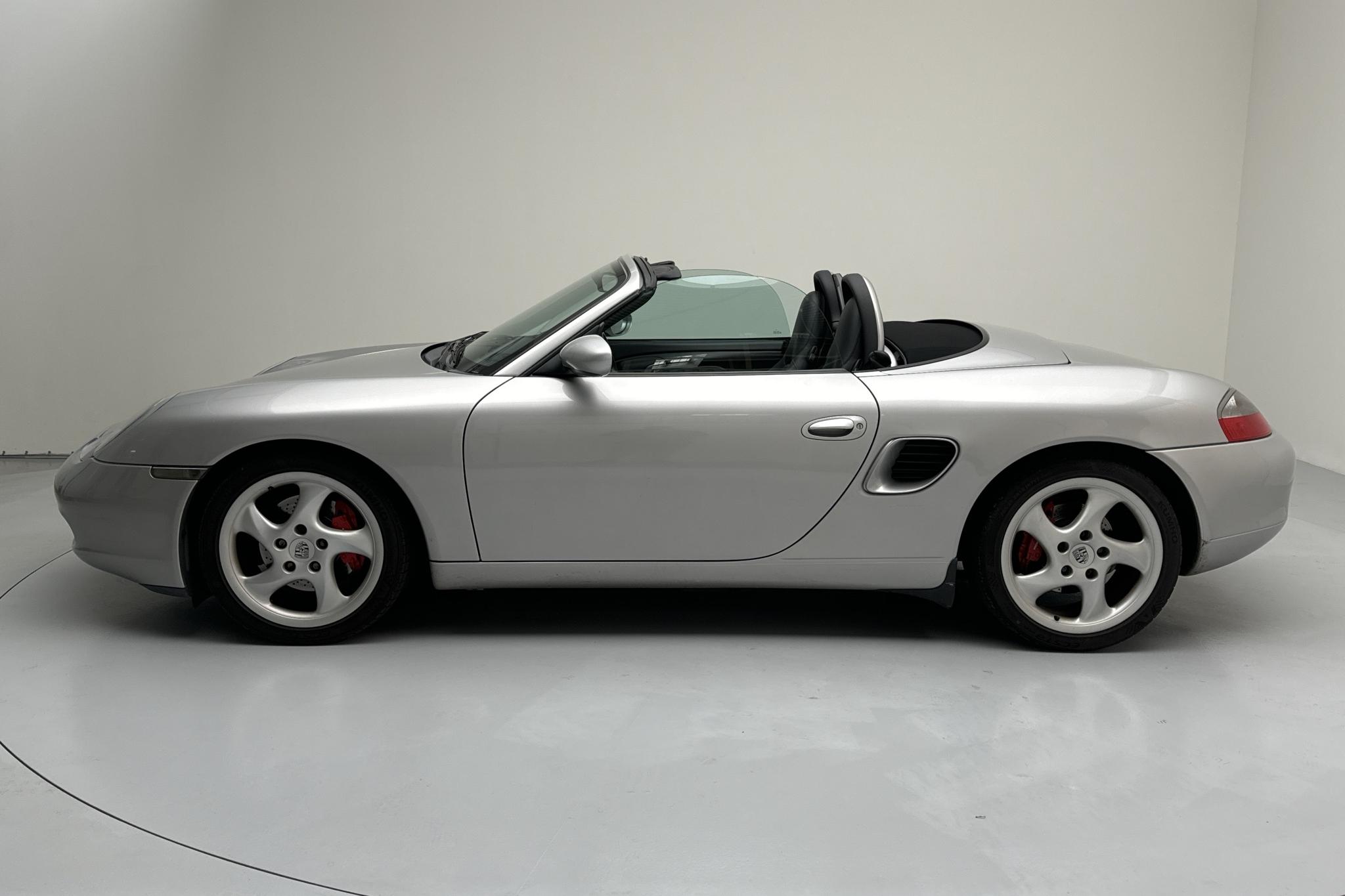 Porsche Boxster S 3.2 (252hk) - 108 220 km - Käsitsi - hõbe - 2001