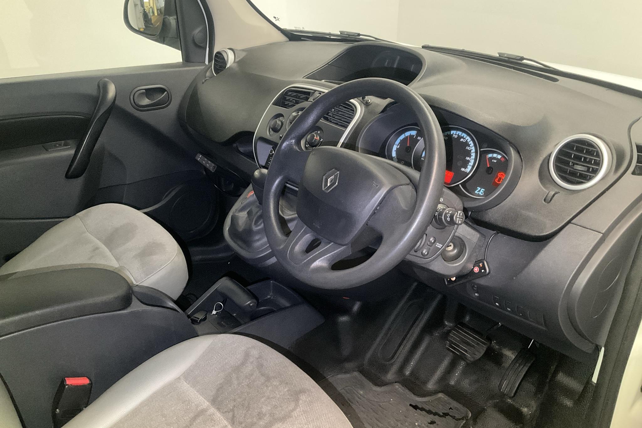 Renault Kangoo Z.E Power Plus 33 kWh Maxi Skåp (60hk) - 65 360 km - Automatyczna - biały - 2020