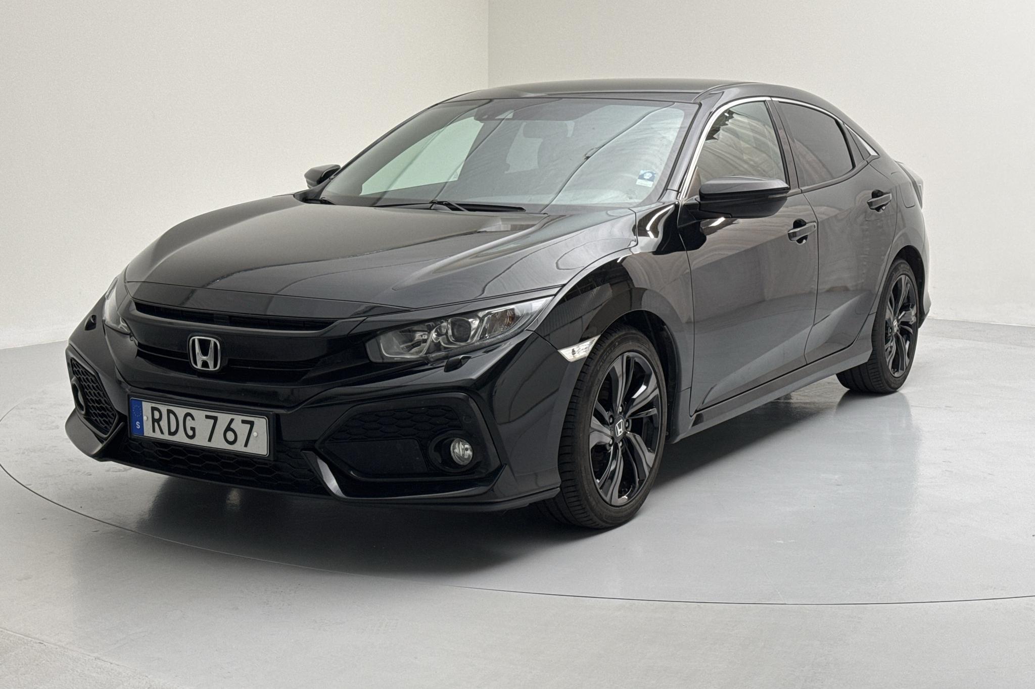 Honda Civic 1.0 i-VTEC 5dr (126hk) - 4 935 mil - Manuell - svart - 2019