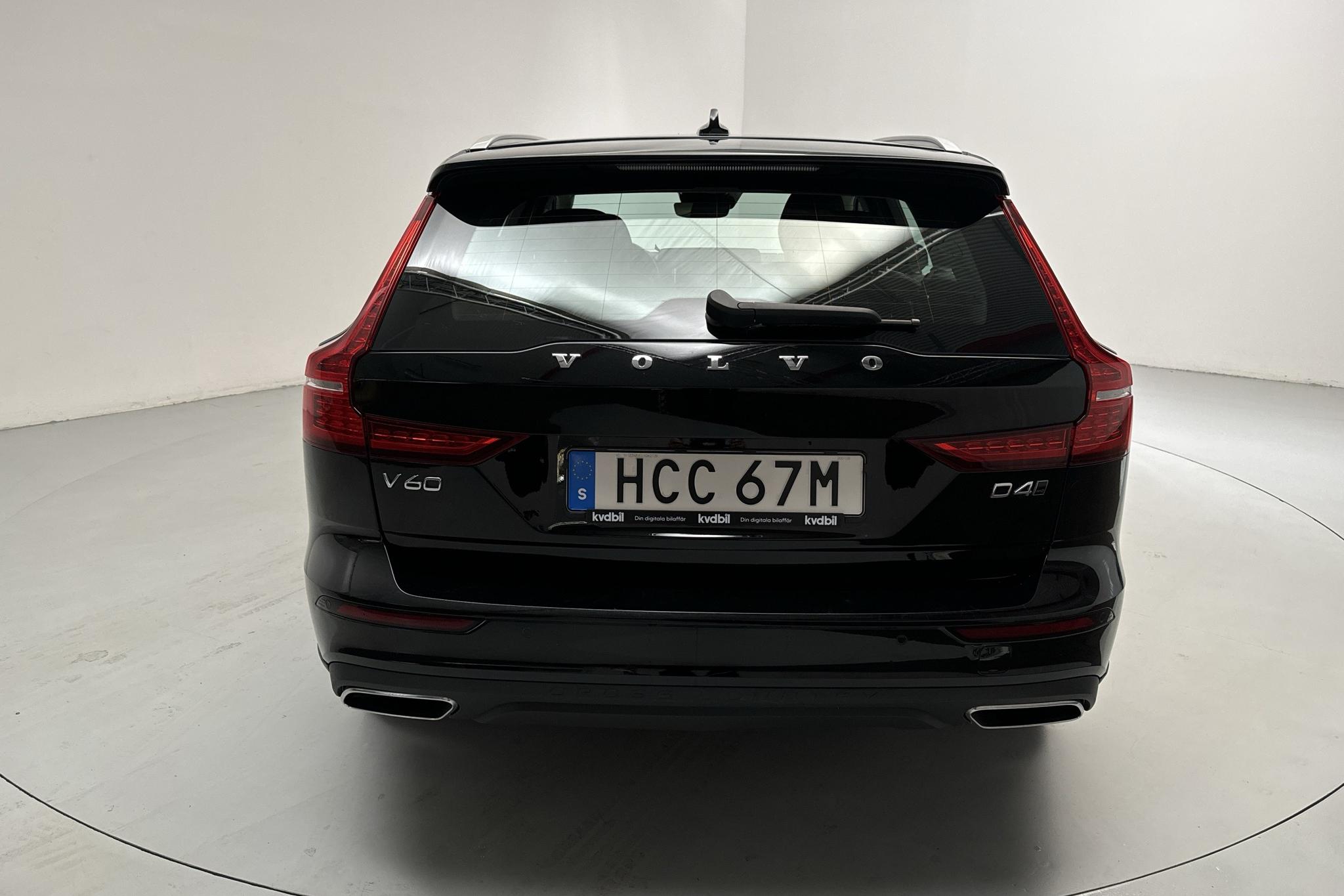 Volvo V60 D4 Cross Country AWD (190hk) - 42 450 km - Automaatne - must - 2020