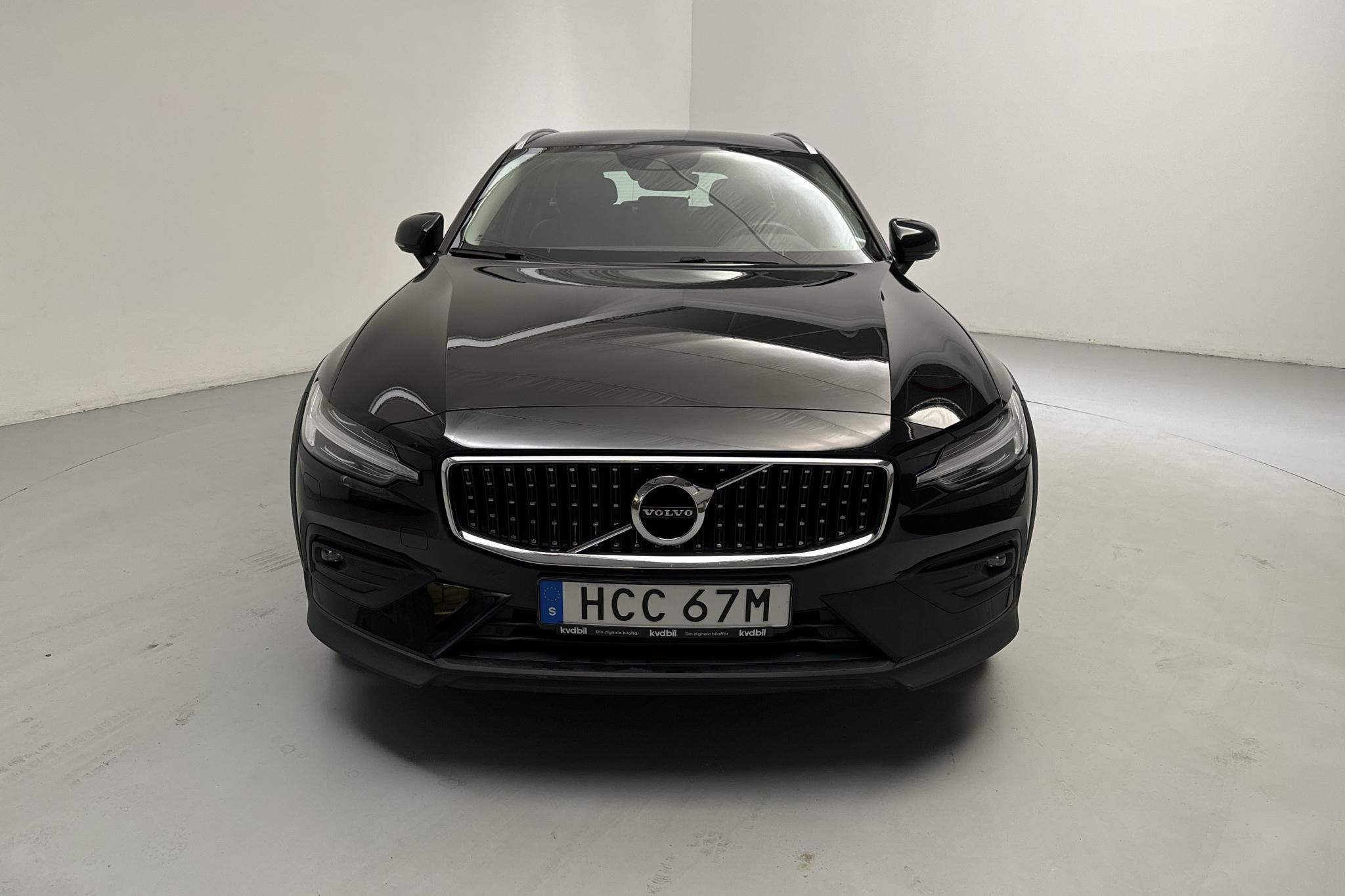 Volvo V60 D4 Cross Country AWD (190hk) - 42 450 km - Automatic - black - 2020