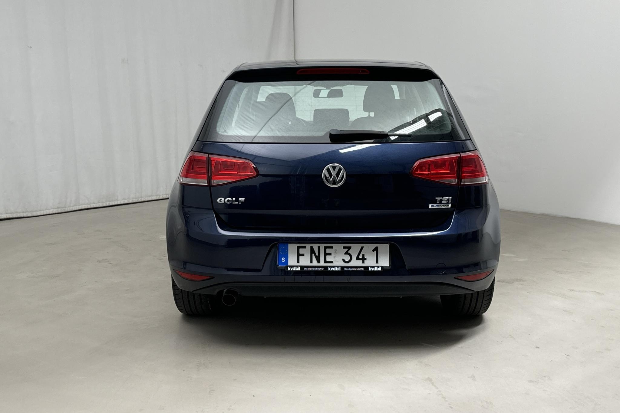 VW Golf VII 1.2 TSI 5dr (110hk) - 118 860 km - Manual - Dark Blue - 2016