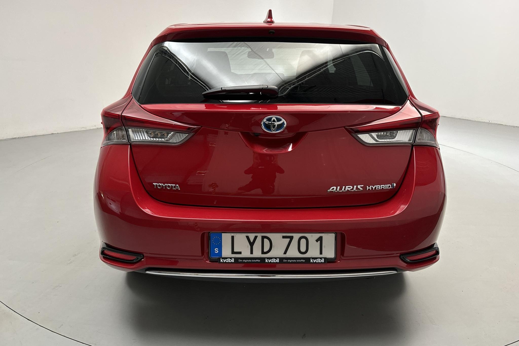 Toyota Auris 1.8 HSD 5dr (99hk) - 22 280 km - Automaatne - Dark Red - 2015