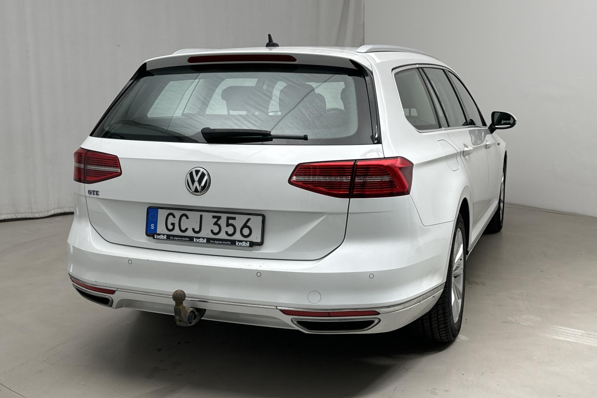 VW Passat 1.4 Plug-in-Hybrid Sportscombi (218hk) - 97 730 km - Automaatne - valge - 2018