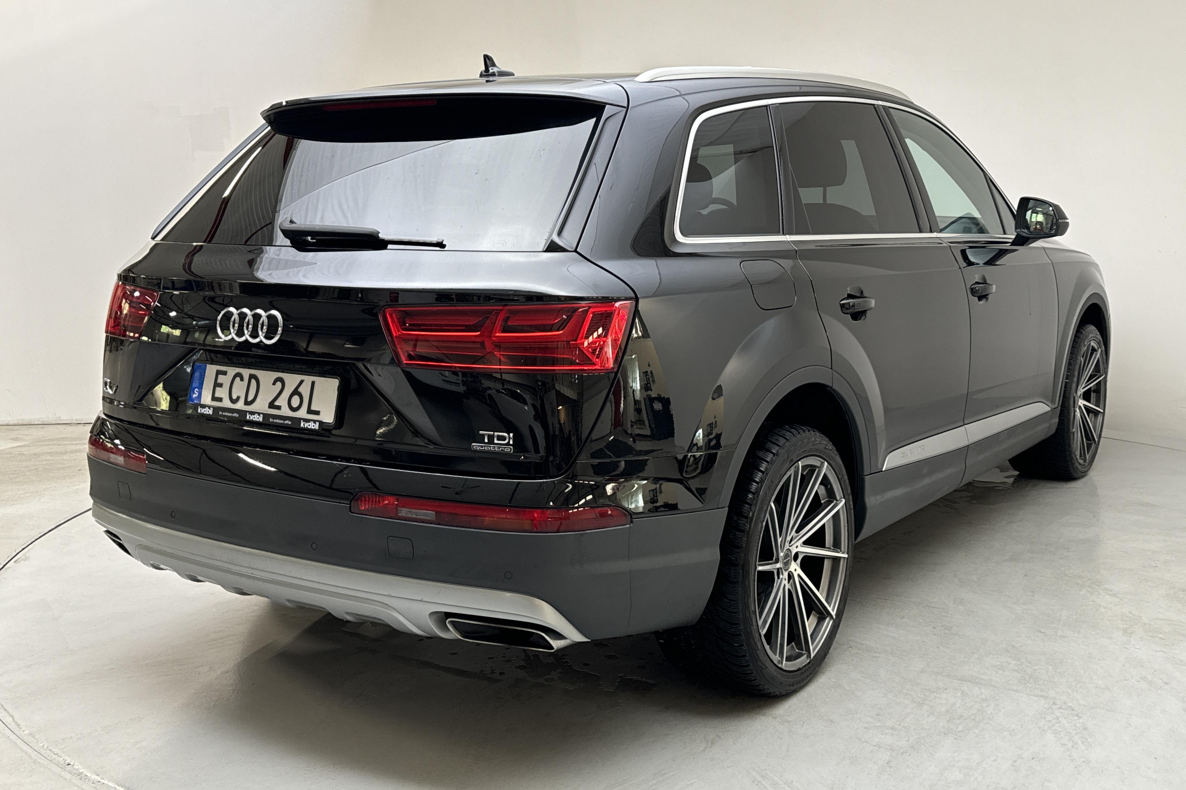 Audi Q7 3.0 TDI ultra quattro (218hk) - 182 480 km - Automatyczna - czarny - 2016