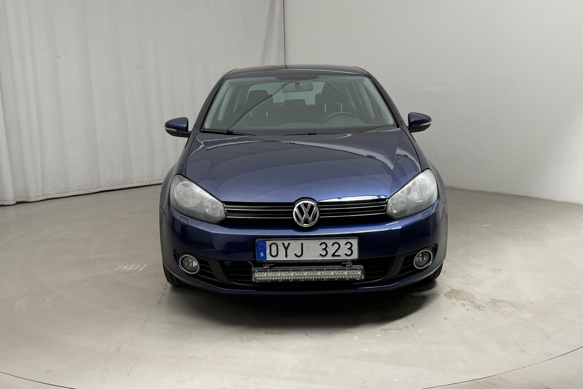 VW Golf VI 1.6 TDI BlueMotion Technology 5dr (105hk) - 164 060 km - Manualna - Dark Blue - 2012