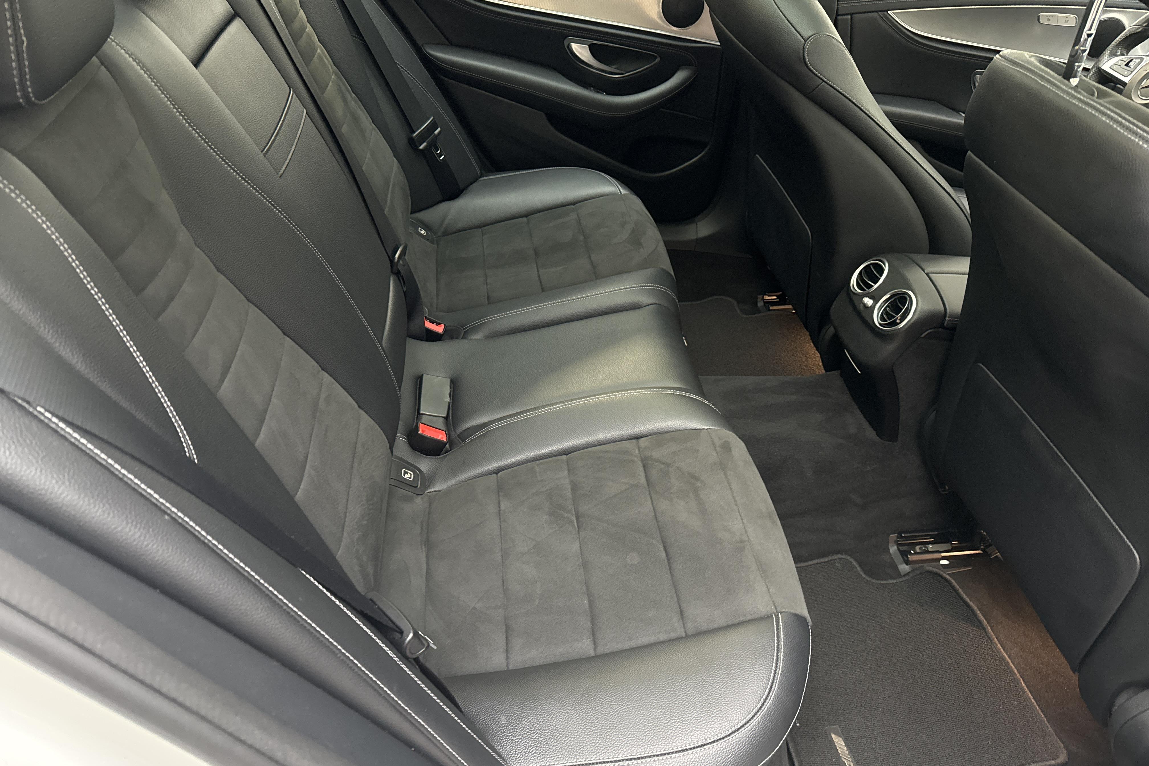 Mercedes E 220 d Sedan W213 (194hk) - 10 726 mil - Automat - vit - 2018