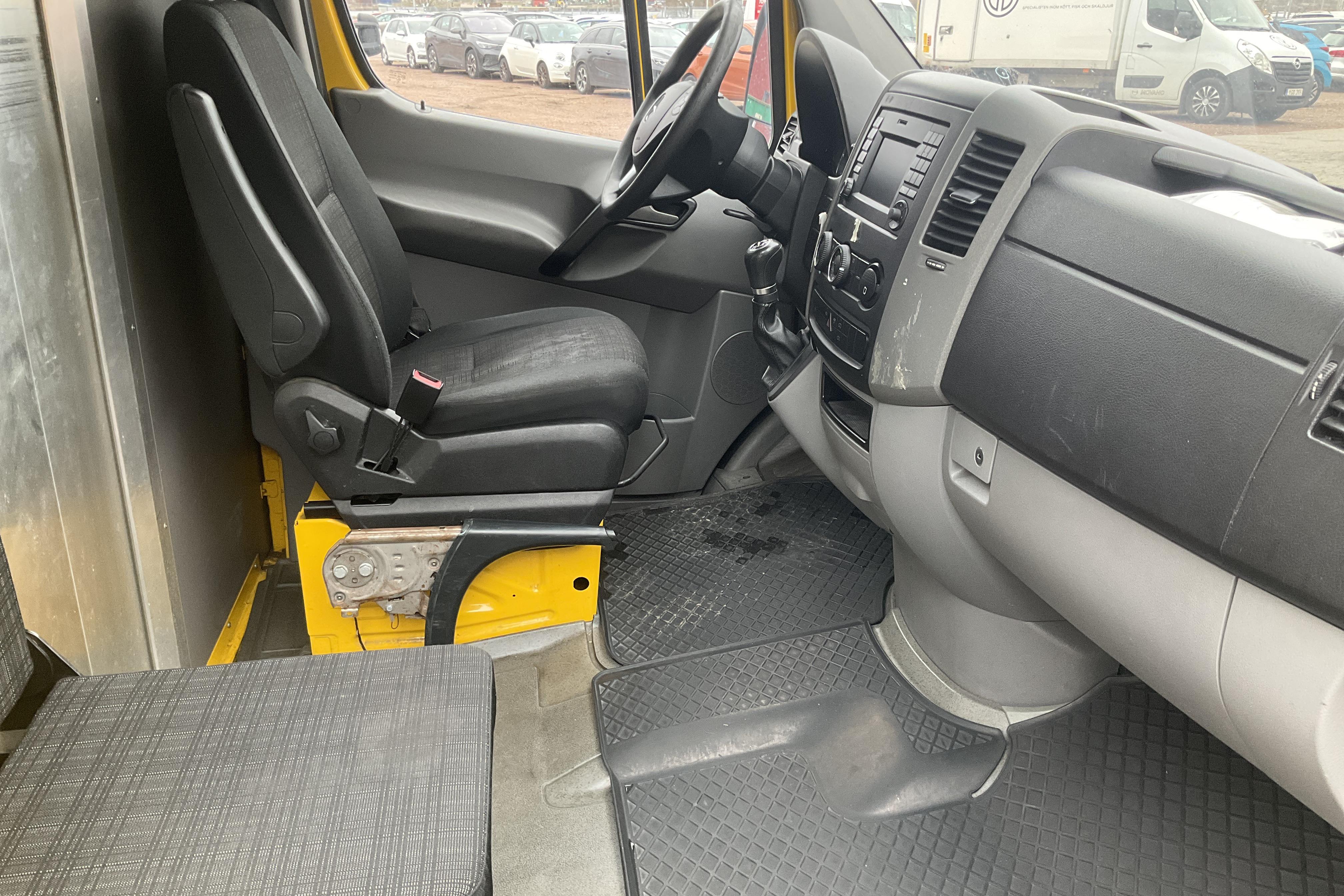 Mercedes Sprinter 314 CDI (143hk) - 41 482 mil - Automat - gul - 2018