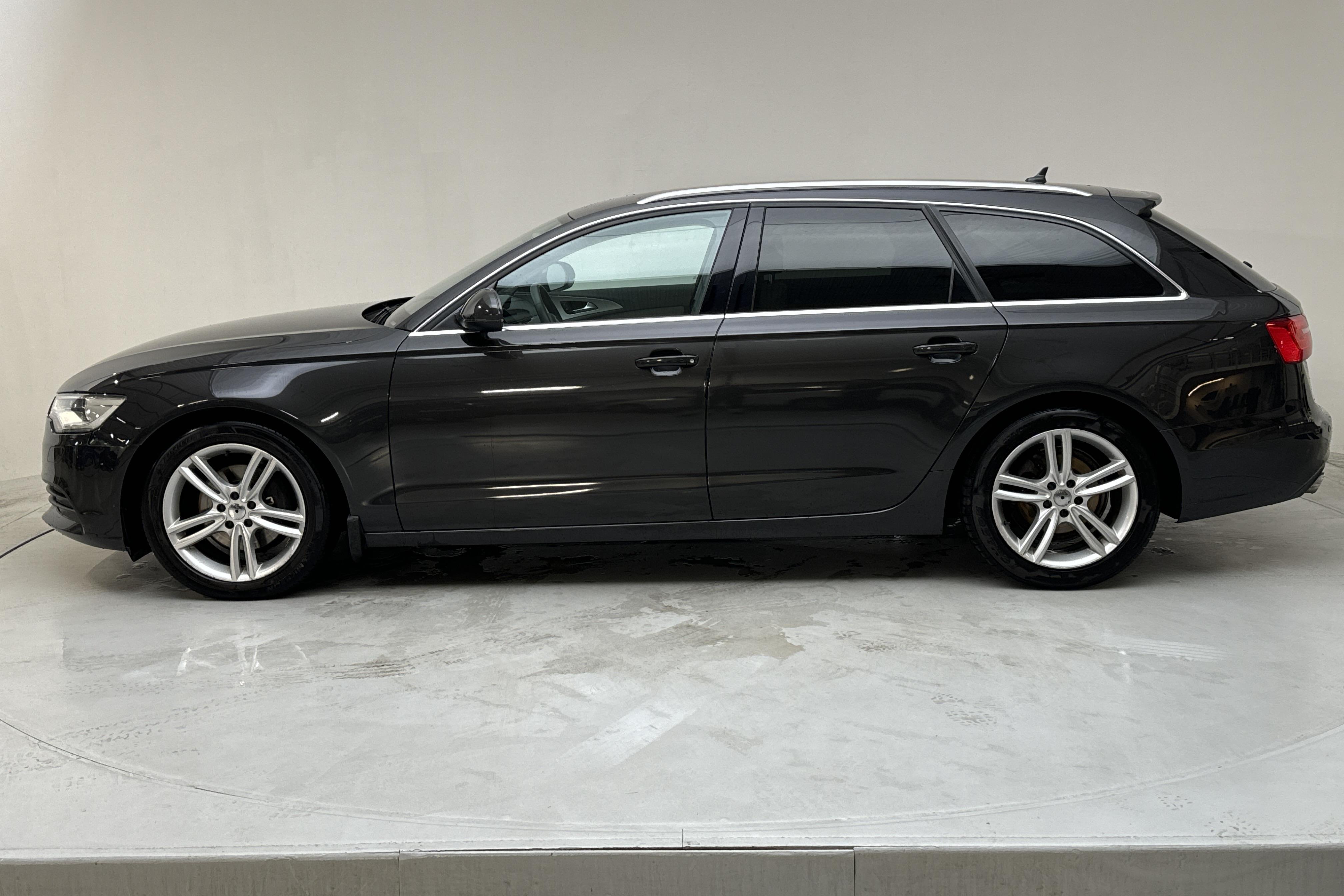 Audi A6 2.0 TDI Avant (177hk) - 17 122 mil - Automat - grå - 2012