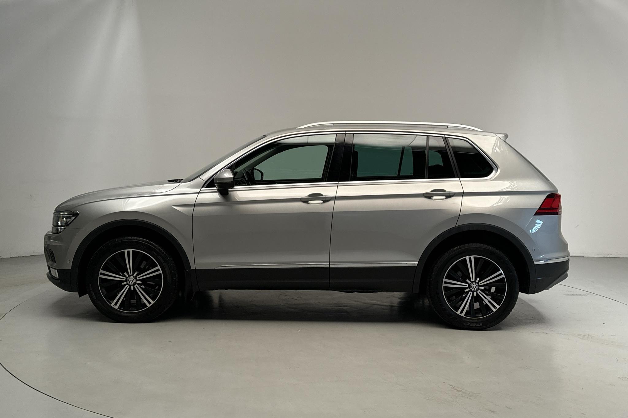 VW Tiguan 2.0 TDI 4MOTION (190hk) - 139 890 km - Automatyczna - srebro - 2017