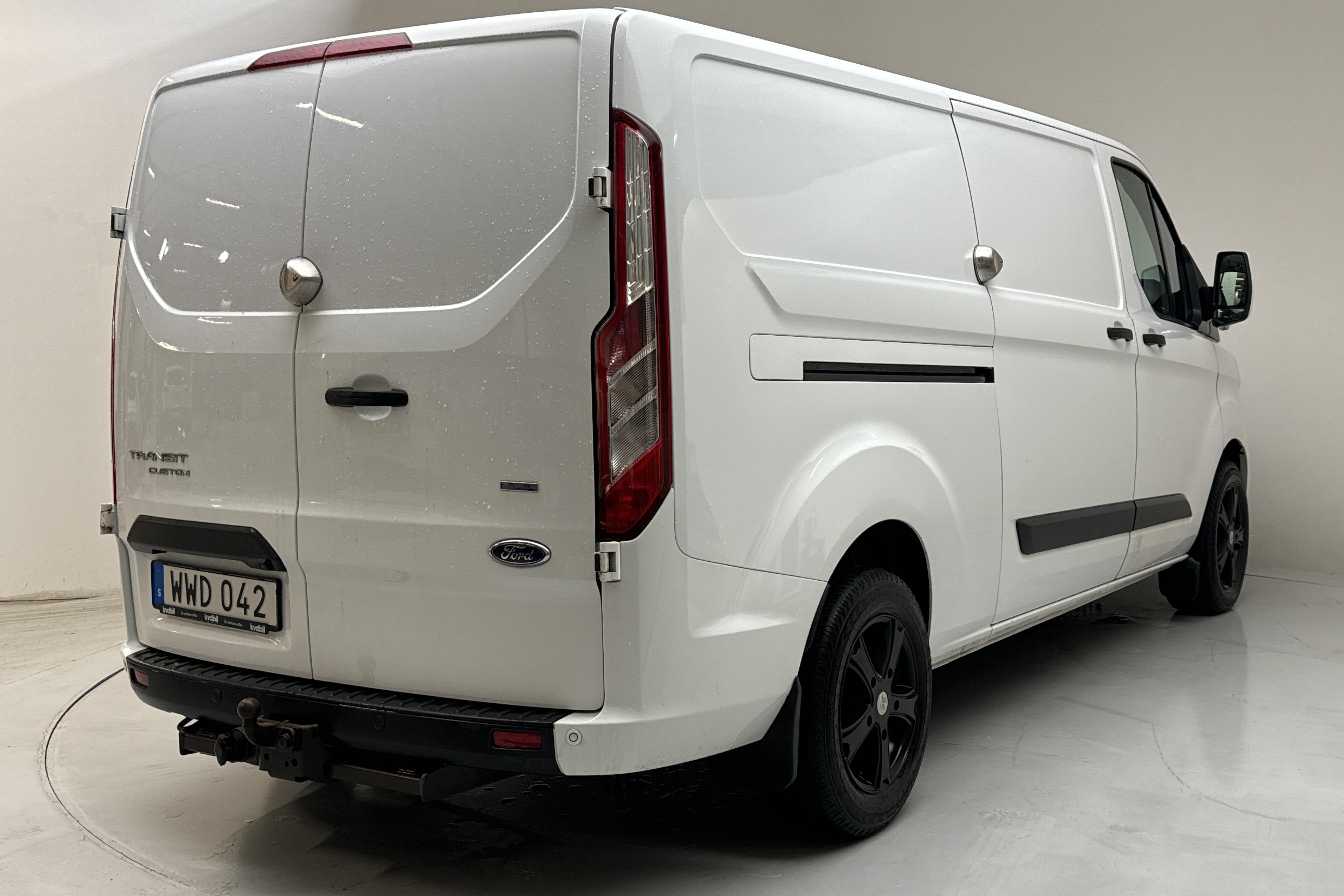 Ford Transit Custom 300 (130hk) - 135 790 km - Automatyczna - biały - 2018