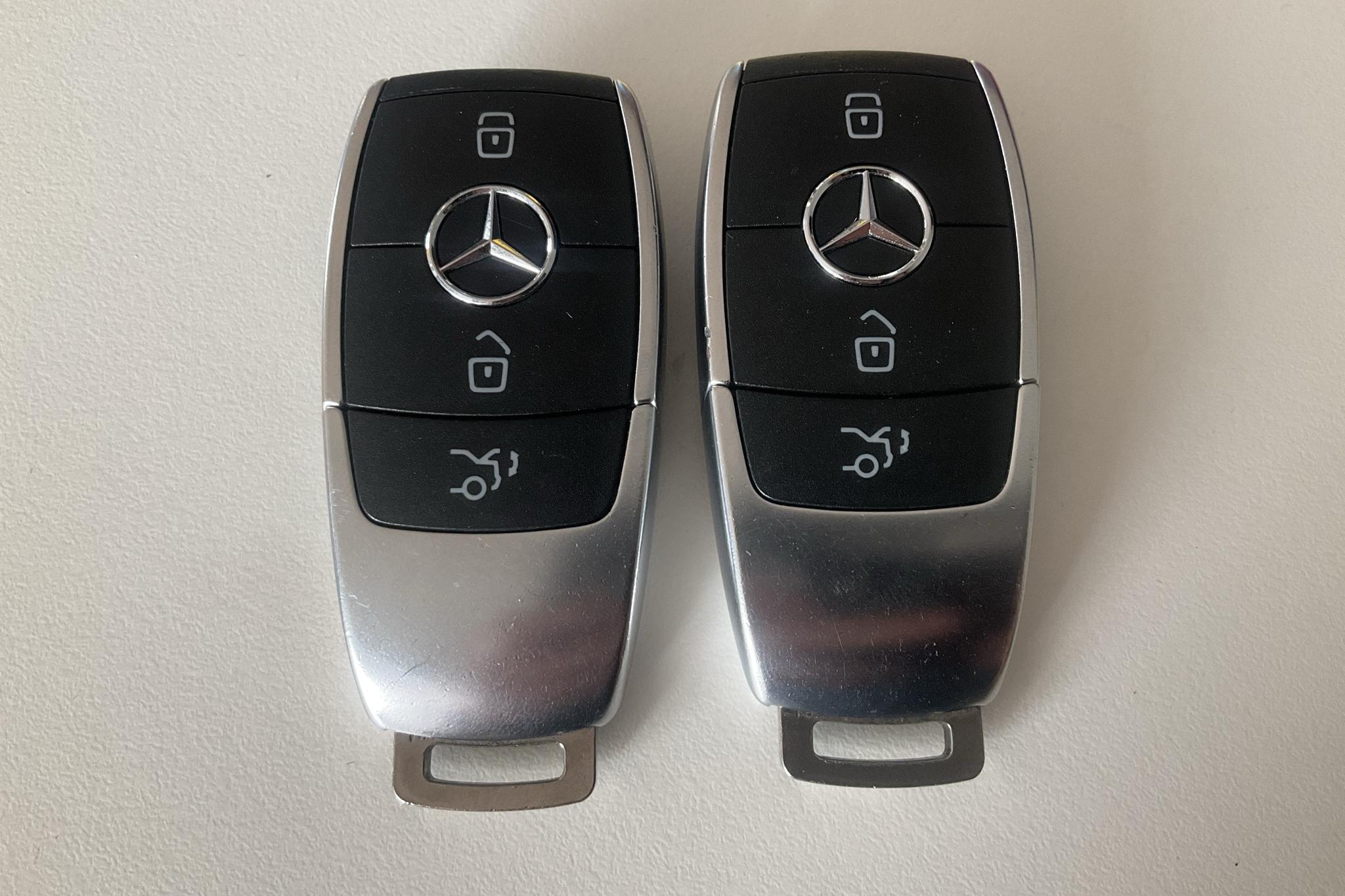 Mercedes EQA 250 H243 (190hk) - 110 960 km - Automatyczna - czarny - 2022