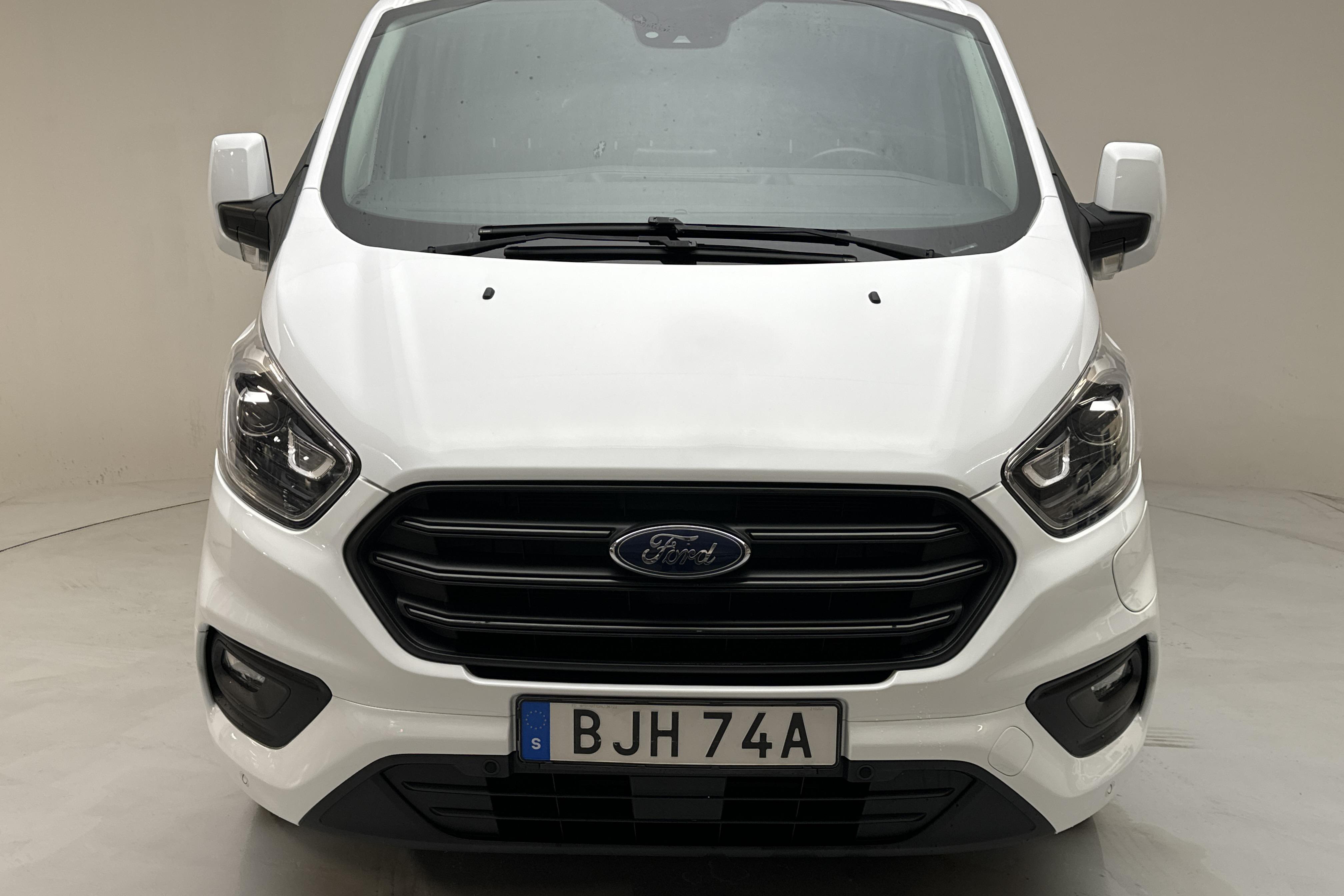 Ford Tourneo Custom 320 PHEV (120hk) - 54 620 km - Automaattinen - valkoinen - 2021