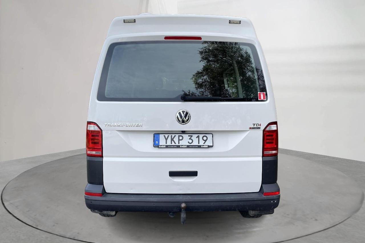 VW Transporter T6 2.0 TDI BMT Skåp 4MOTION (150hk) - 7 048 mil - Automat - vit - 2017