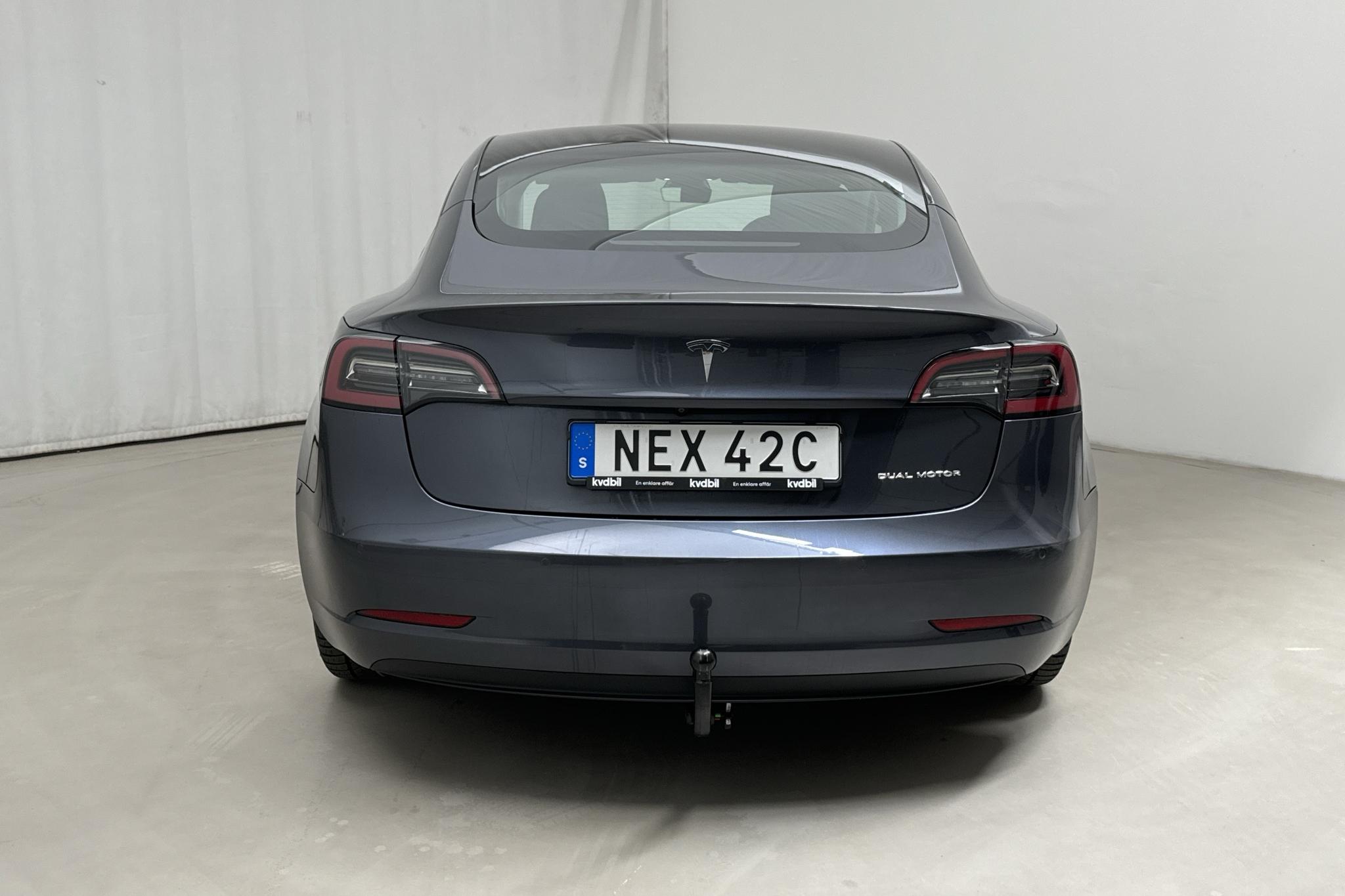 Tesla Model 3 Long Range Dual Motor AWD - 5 405 mil - Automat - grå - 2021