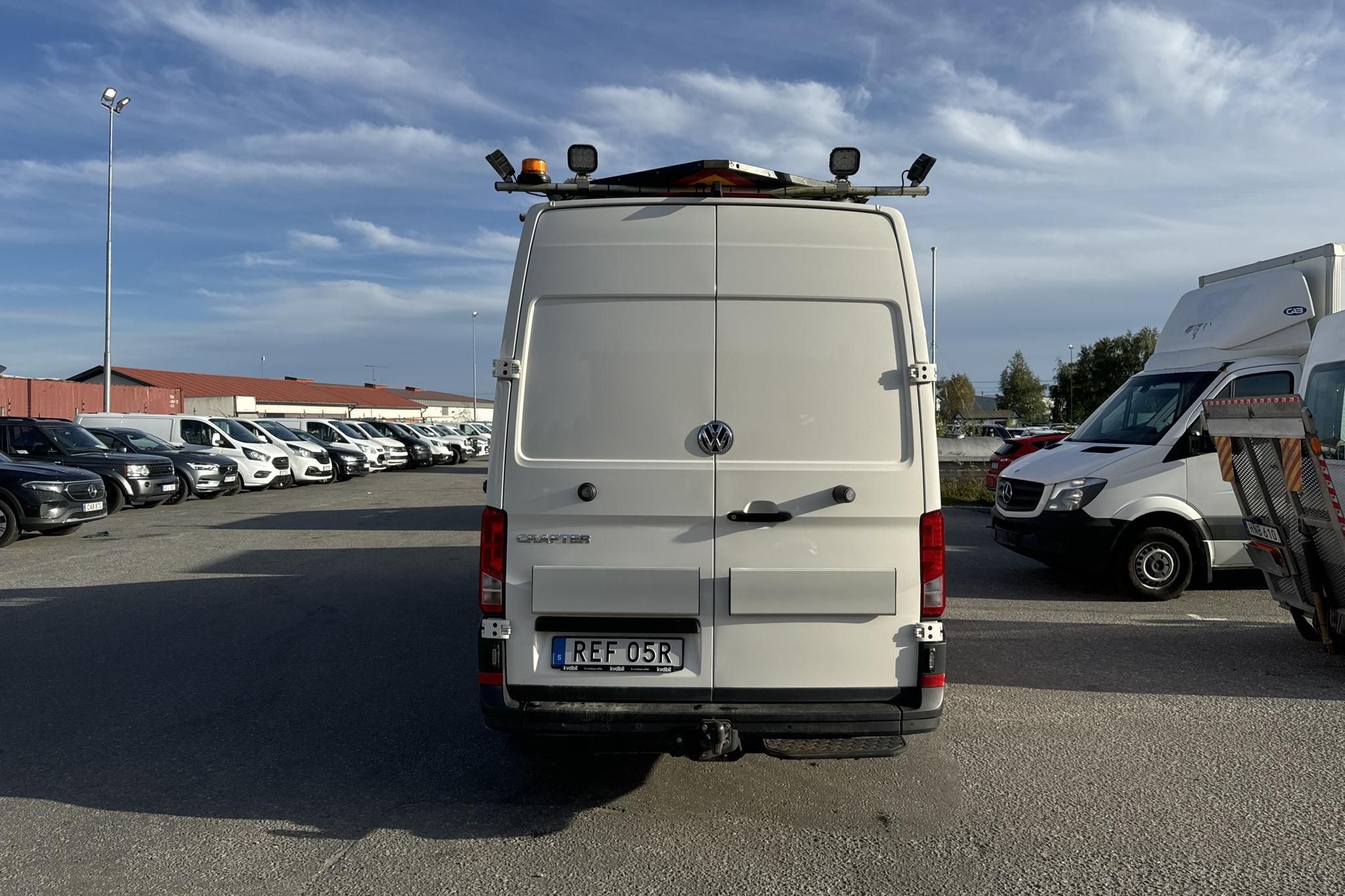 VW Crafter 35 2.0 TDI Skåp (177hk) - 119 650 km - Automaatne - valge - 2019