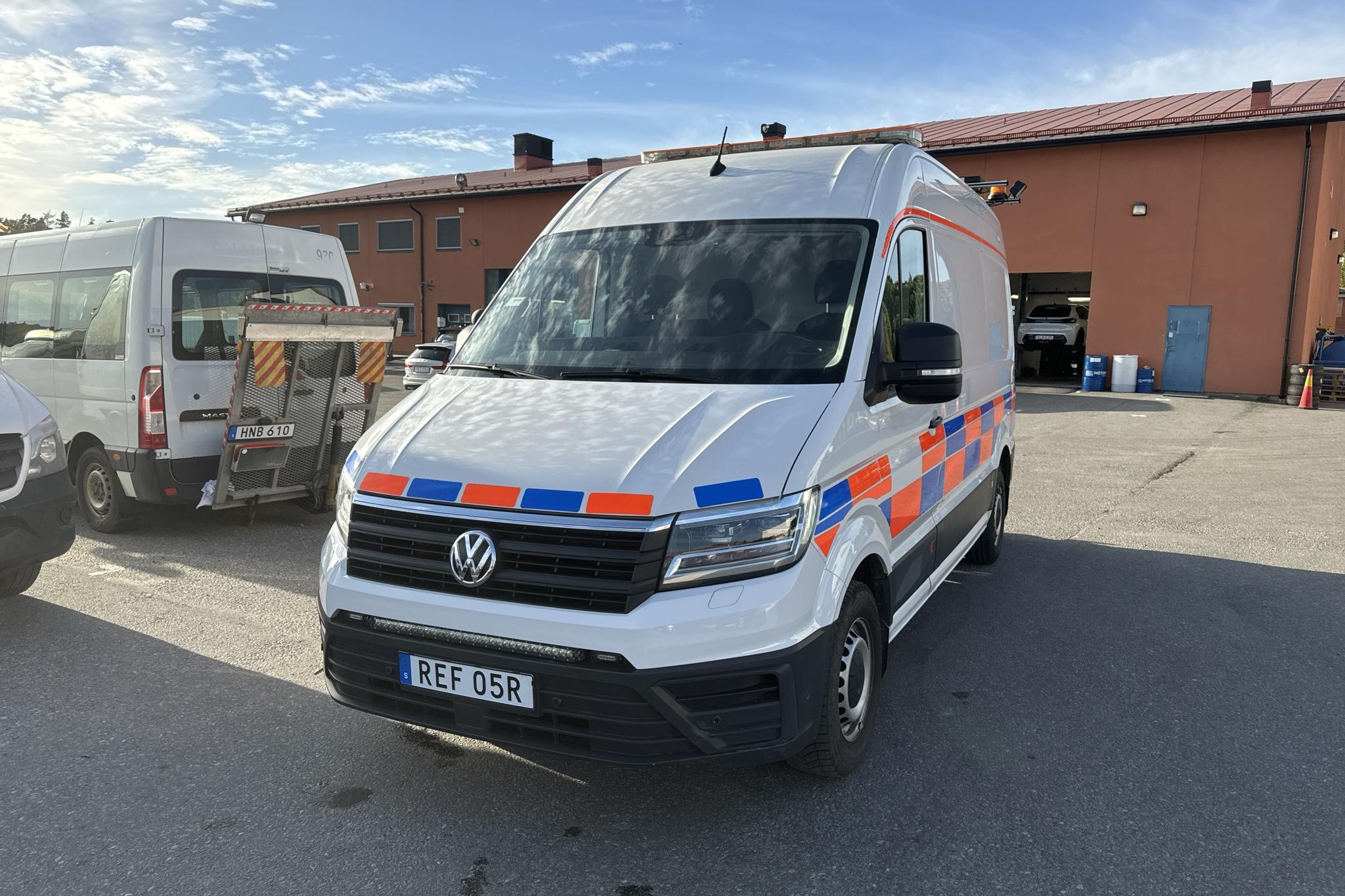 VW Crafter 35 2.0 TDI Skåp (177hk) - 119 650 km - Automatic - white - 2019