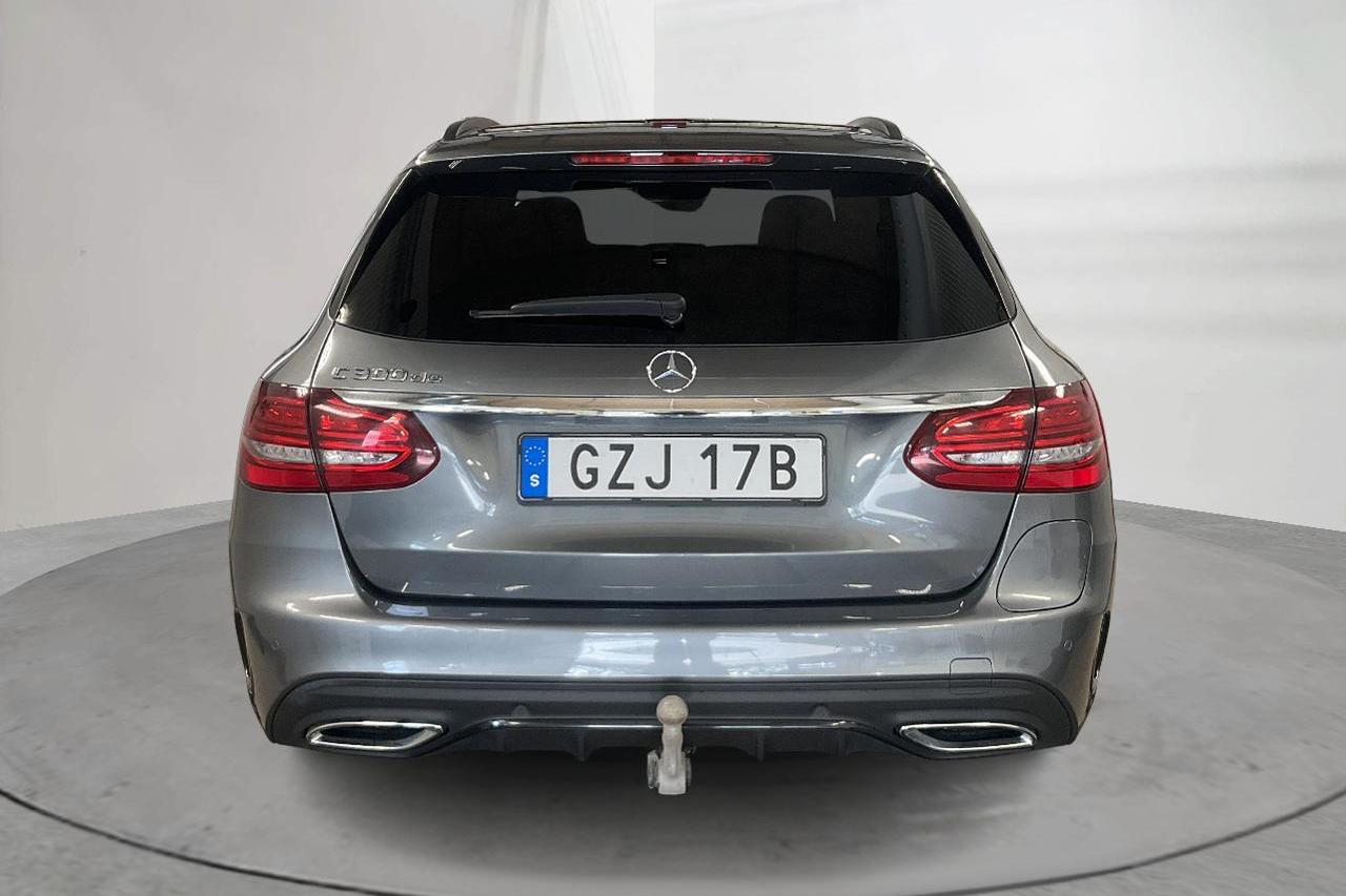 Mercedes C 300 de Kombi S205 (306hk) - 75 510 km - Automatic - gray - 2021