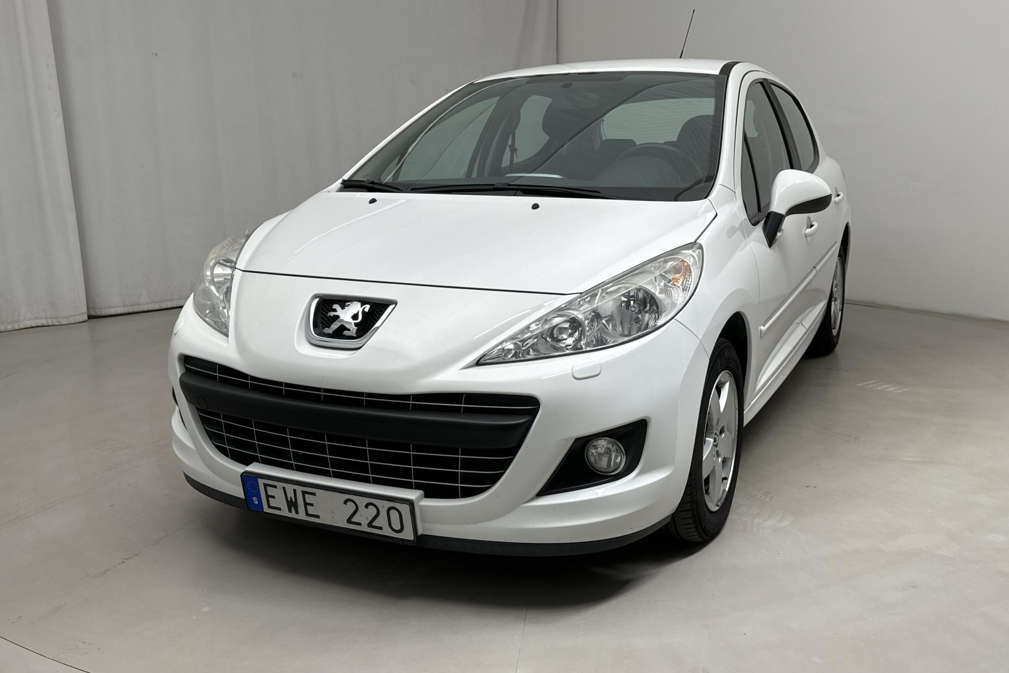 Peugeot 207 1.6 HDi FAP 5dr (92hk) - 129 390 km - Manuaalinen - valkoinen - 2011