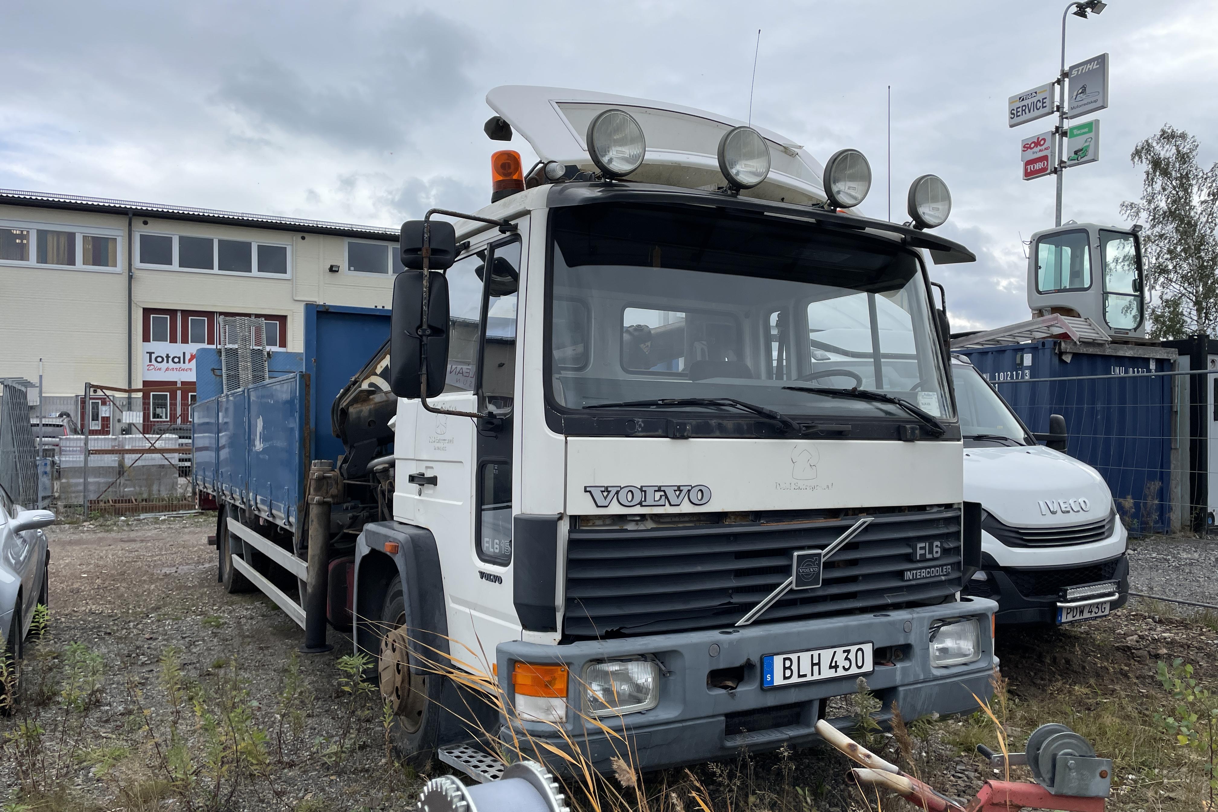 Volvo FL615 - 363 429 km - Manualna - 1995