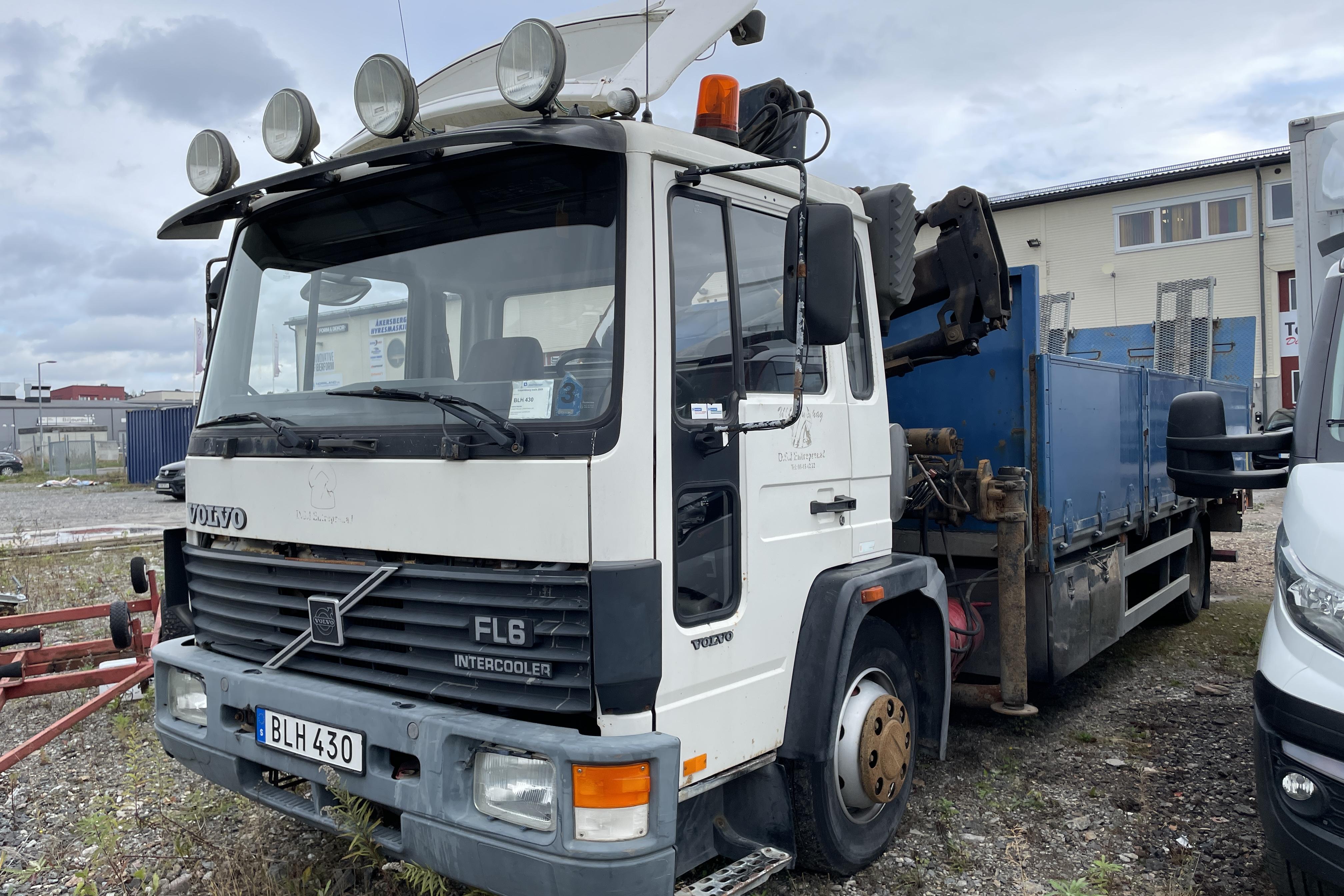 Volvo FL615 - 363 429 km - Manualna - 1995