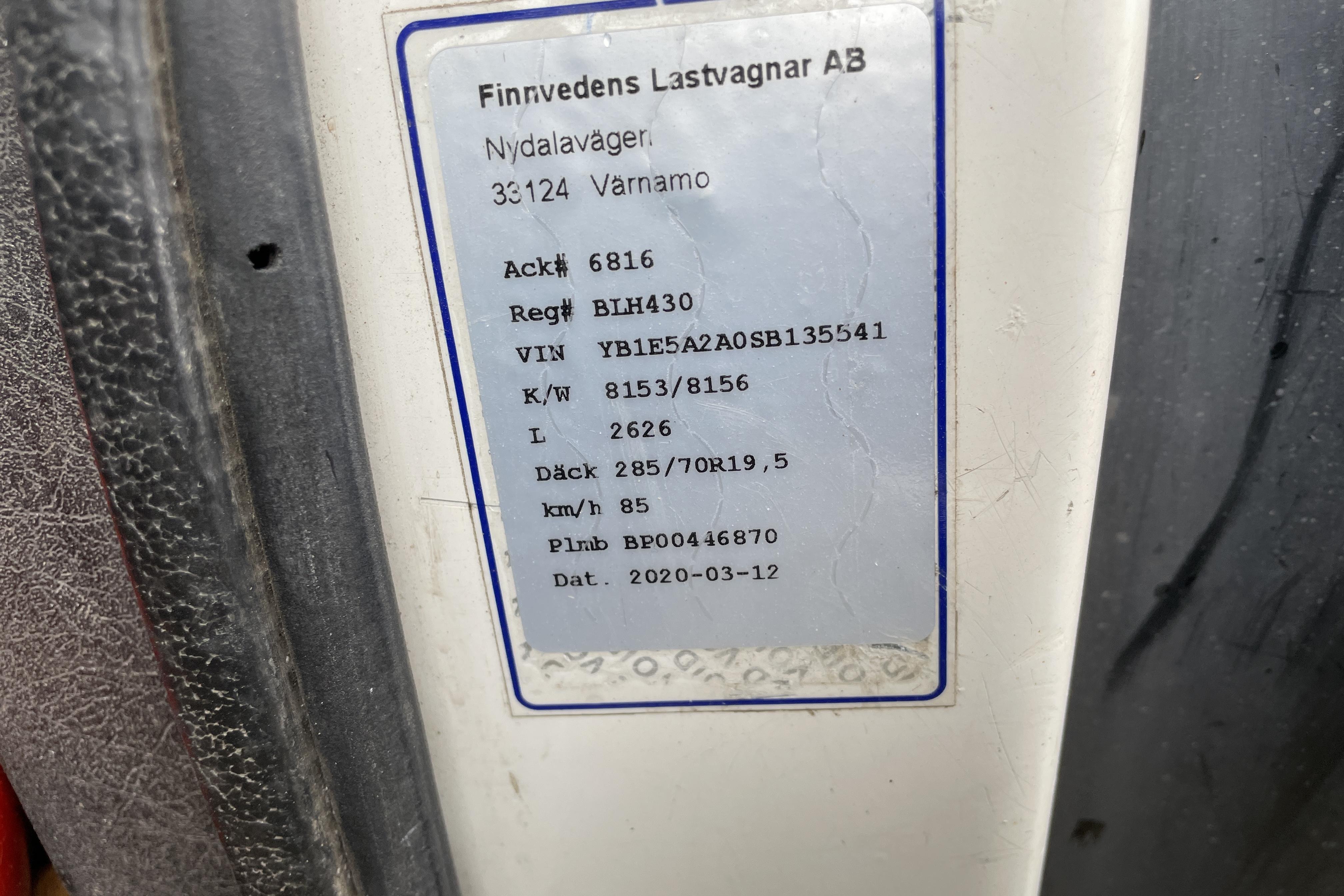 Volvo FL615 - 363 429 km - Käsitsi - 1995