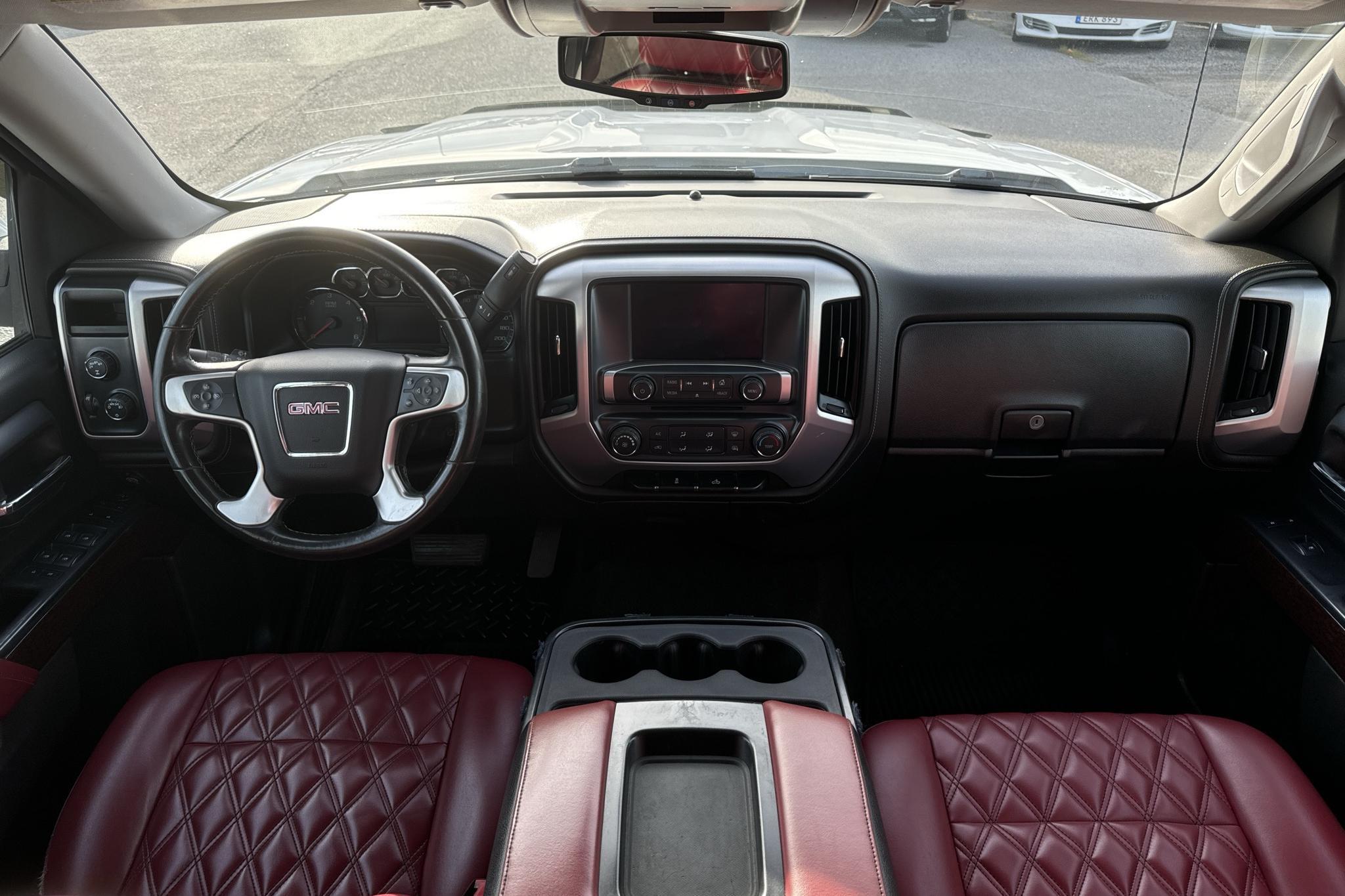 GMC Sierra 1500 Crew Cab (360hk) - 93 840 km - Automaattinen - valkoinen - 2017