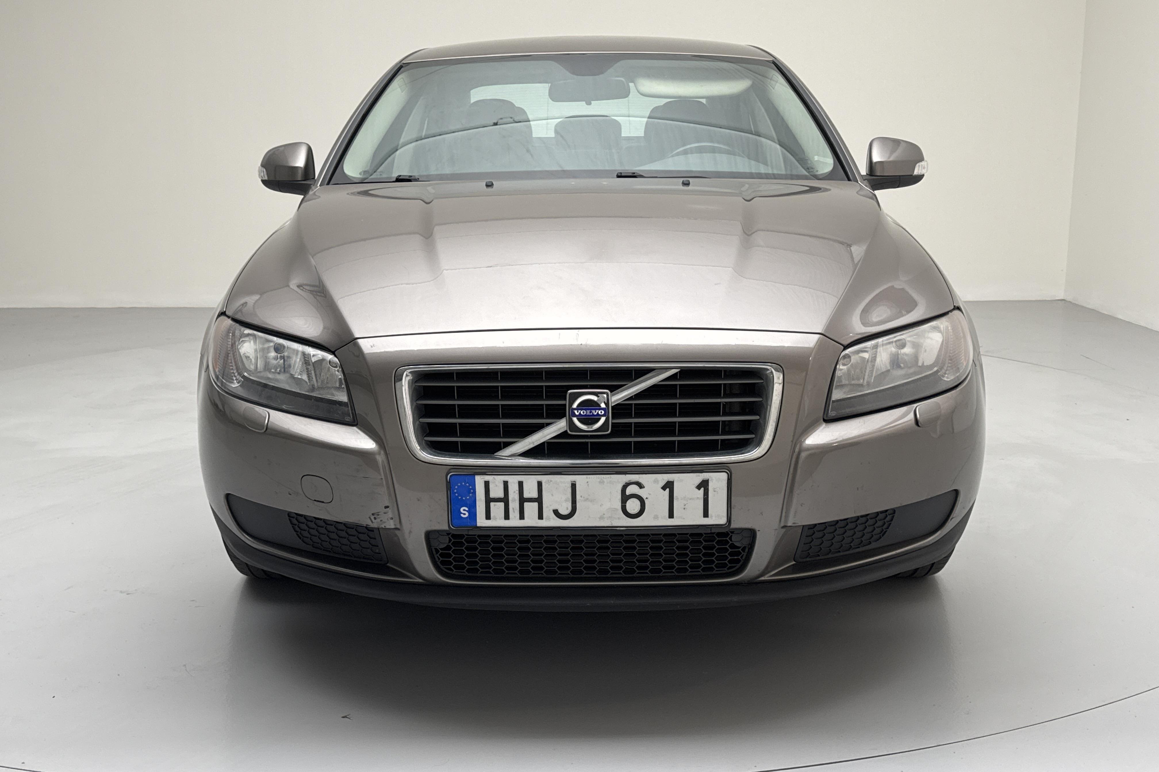 Volvo S80 2.4D (163hk) - 183 950 km - Manuaalinen - harmaa - 2007