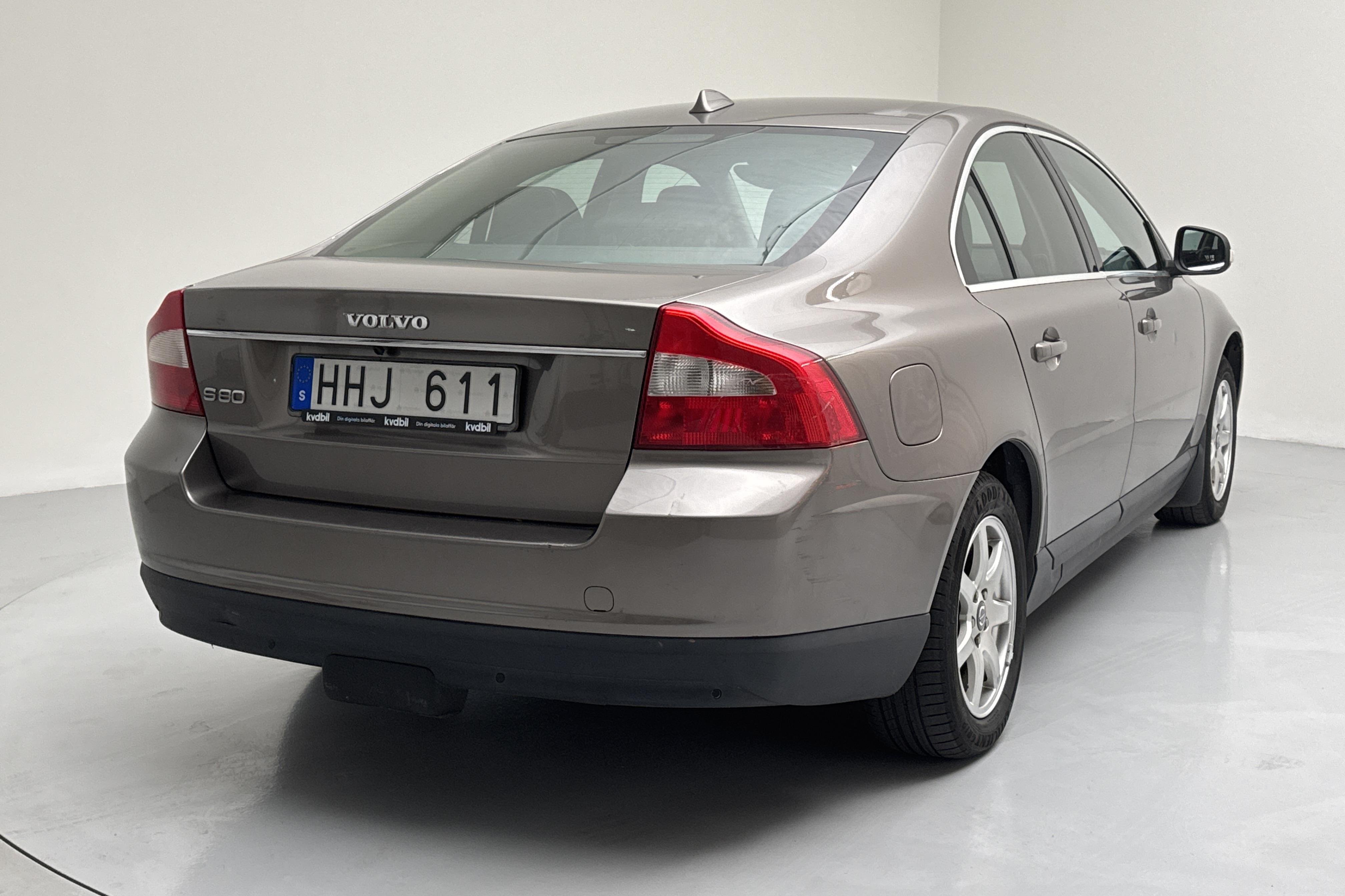 Volvo S80 2.4D (163hk) - 183 950 km - Manual - gray - 2007