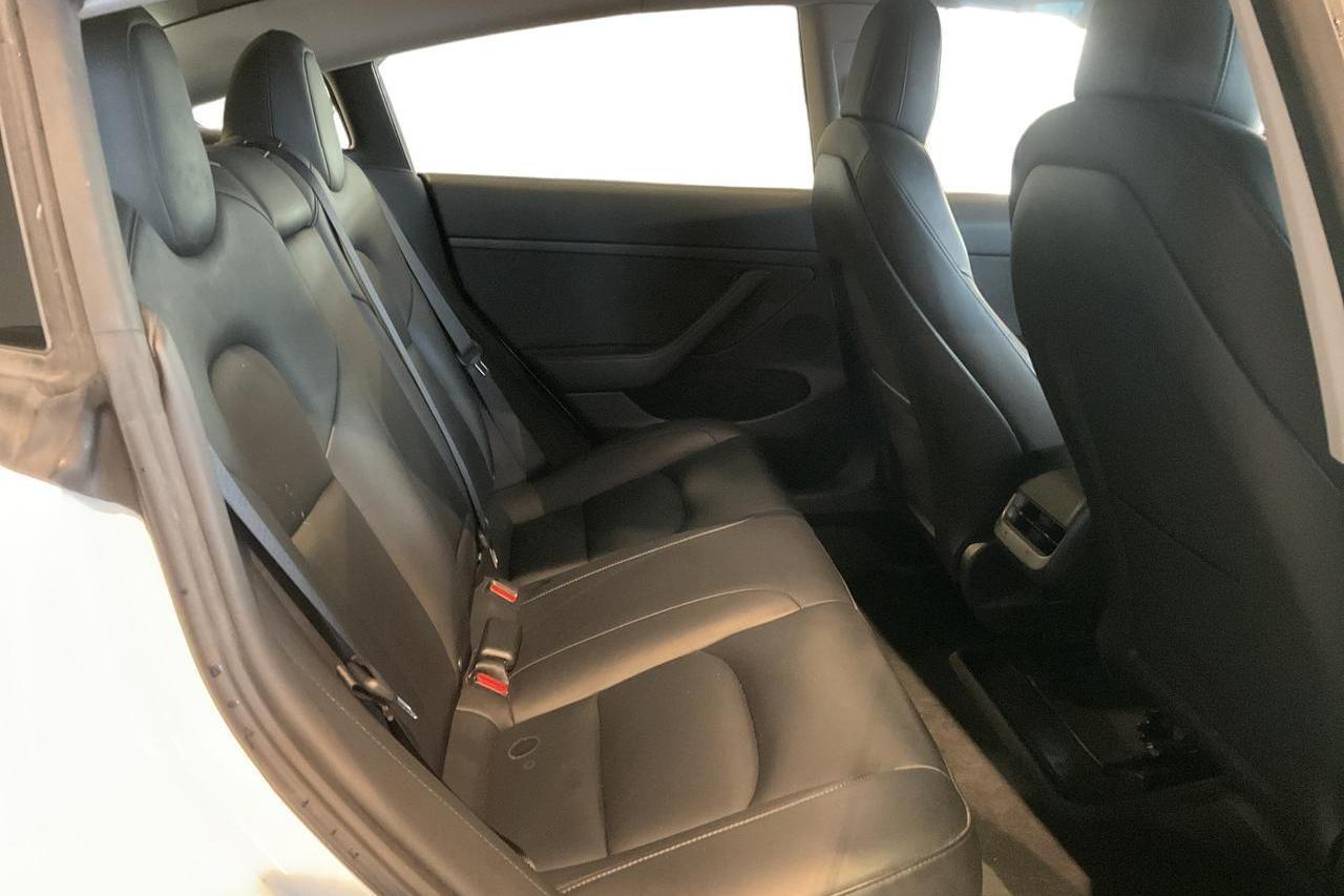 Tesla Model 3 Standard Range RWD - 68 130 km - Automaatne - valge - 2021