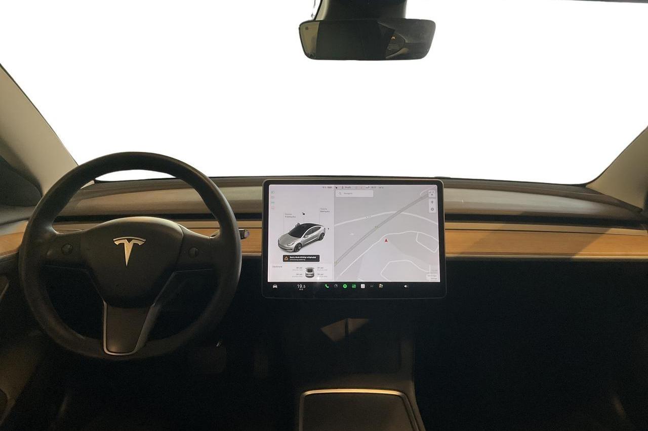 Tesla Model 3 Standard Range RWD - 68 130 km - Automaatne - valge - 2021