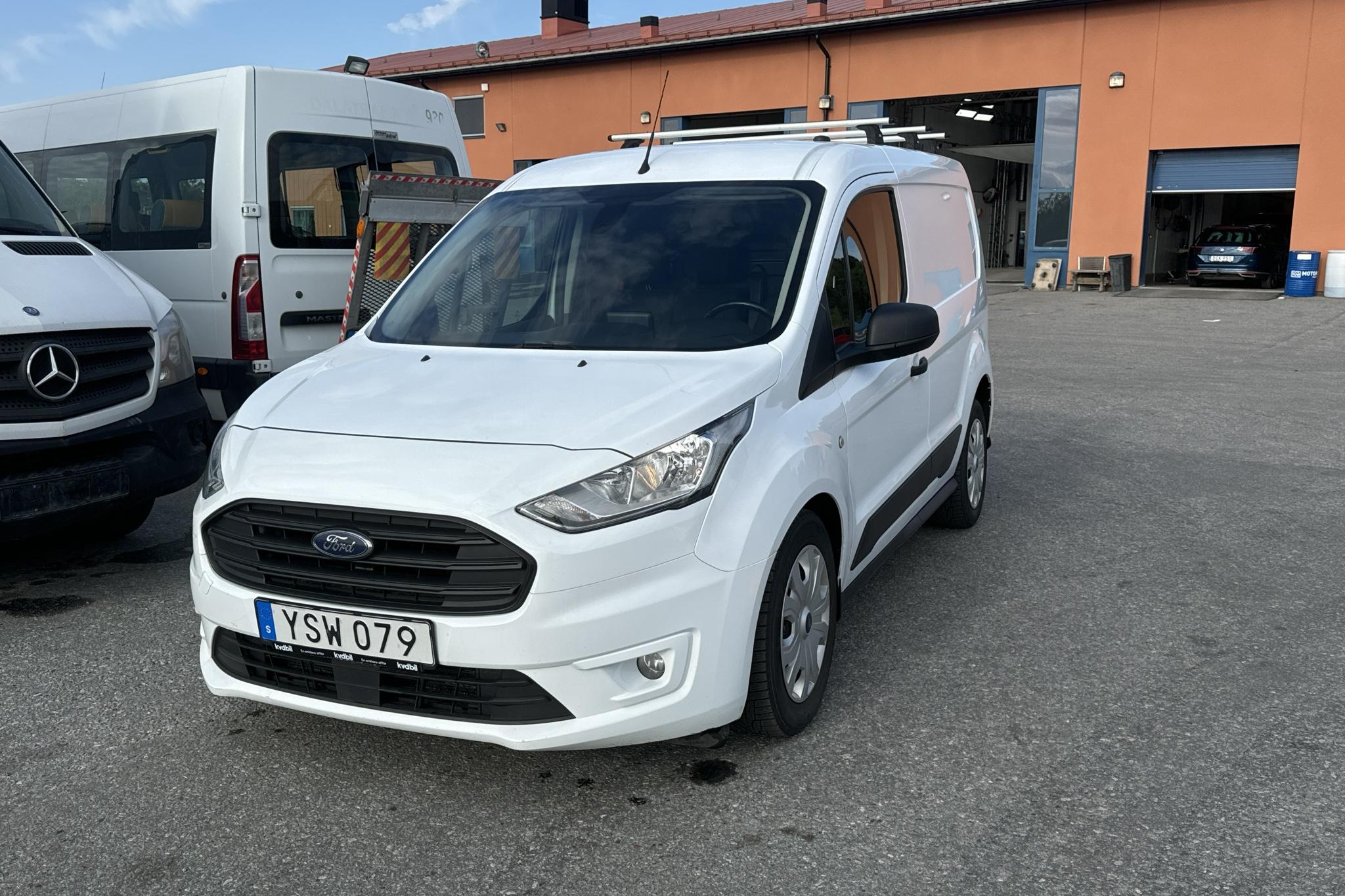 Ford Transit Connect 1.5 EcoBlue (100hk) - 117 590 km - Automaatne - valge - 2019