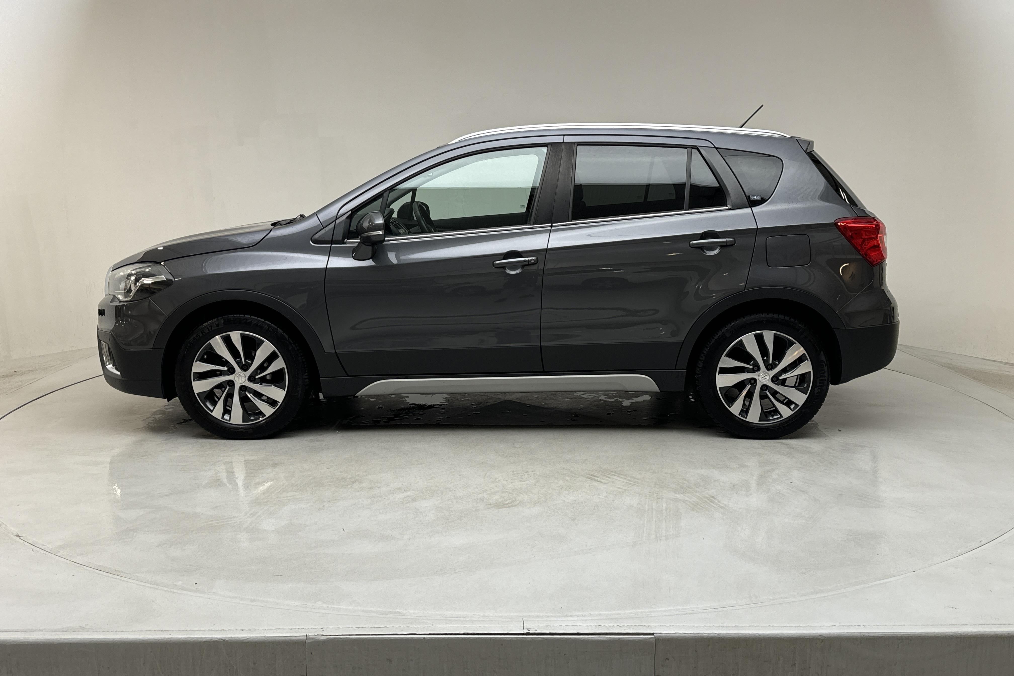 Suzuki SX4 S-Cross 1.4 Allgrip (140hk) - 5 216 mil - Automat - grå - 2018