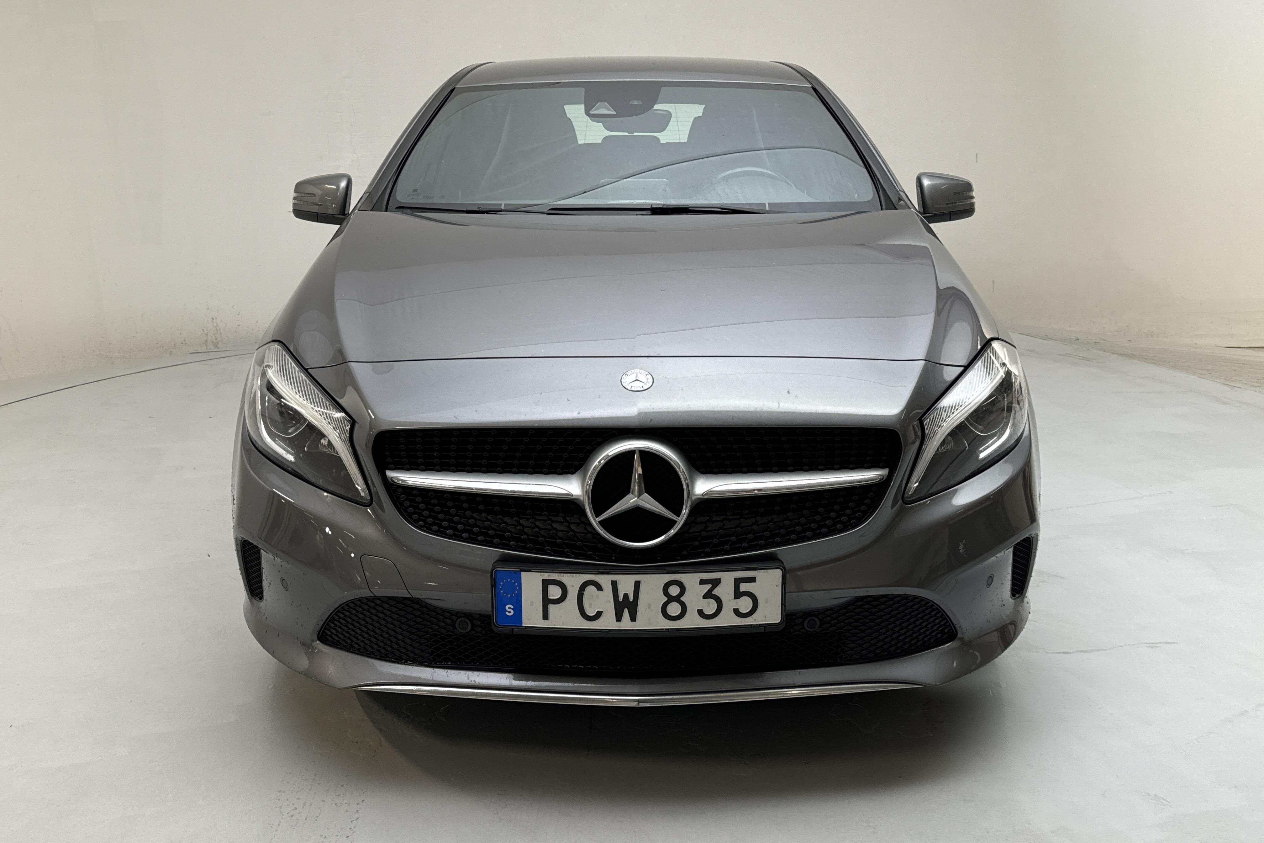 Mercedes A 180 5dr W176 (122hk) - 168 530 km - Käsitsi - Dark Grey - 2017